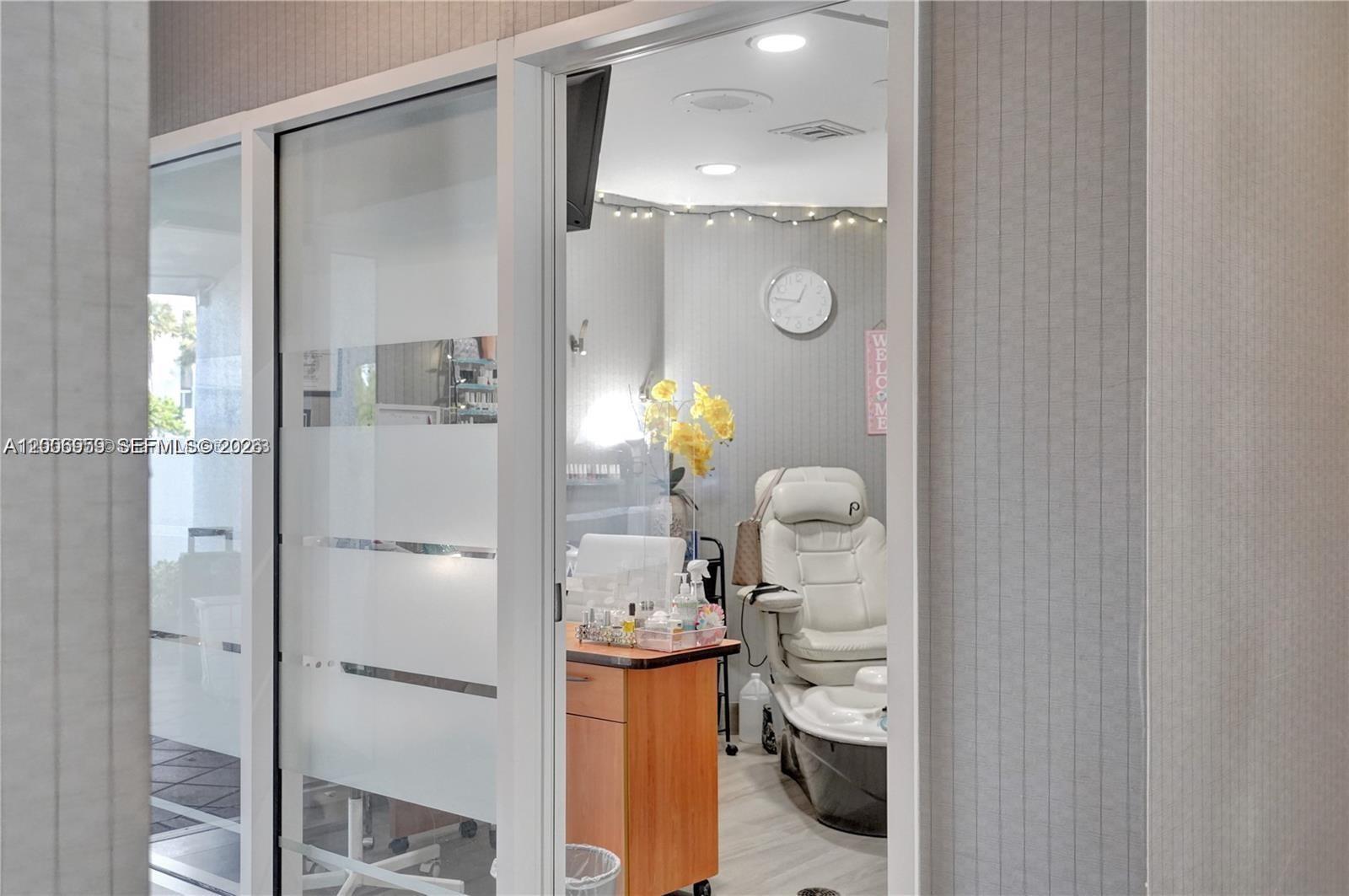 20201 E Country Clb Dr #1006 Aventura, FL 33180