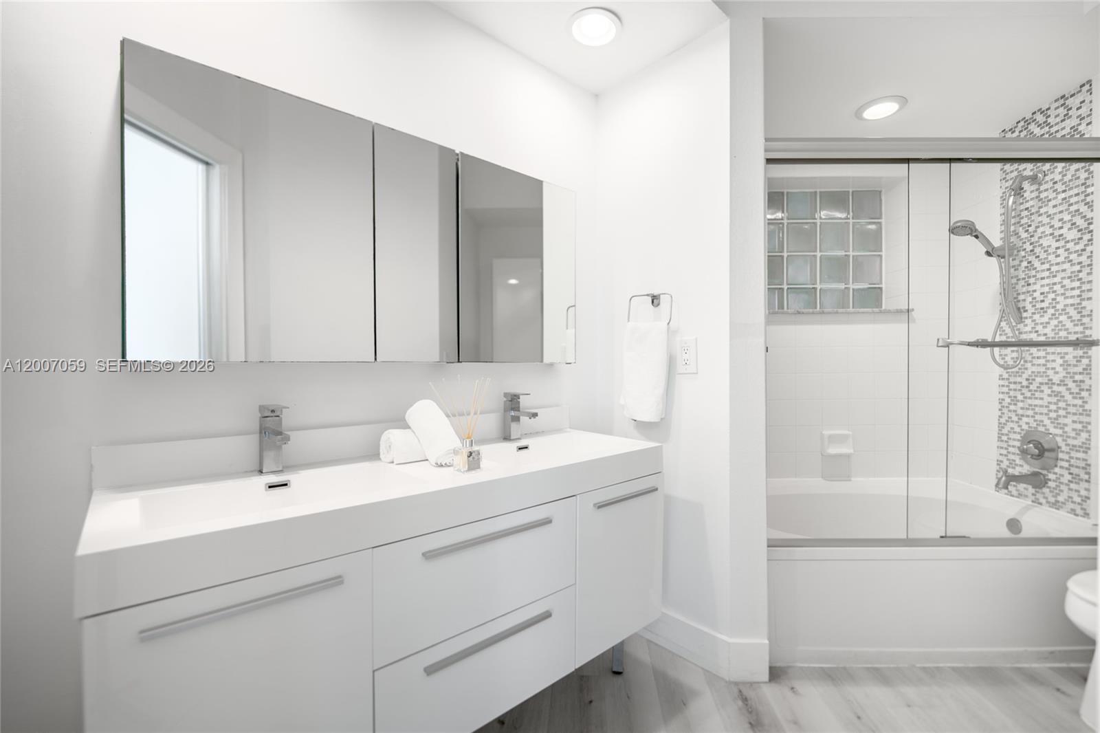 3245 NE 184th St #13109 Aventura, FL 33160