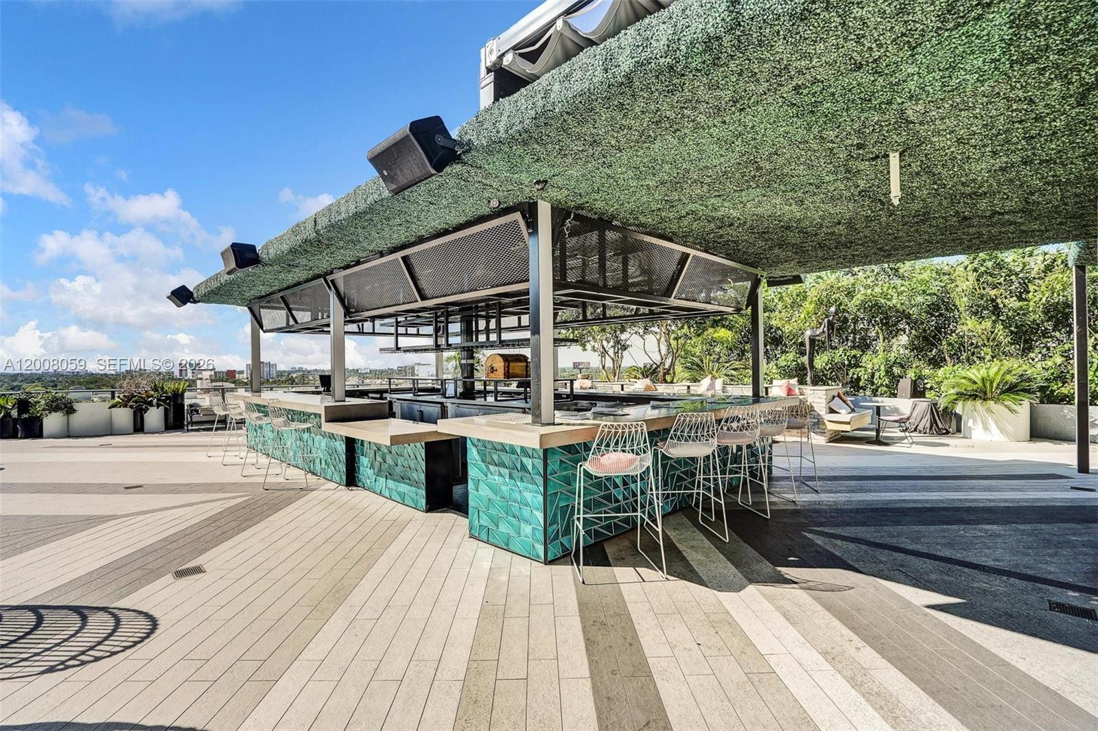 image Hyde Midtown50