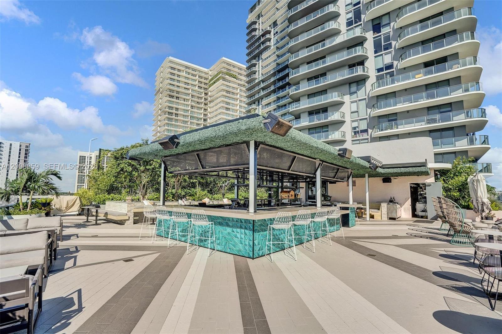 image Hyde Midtown51