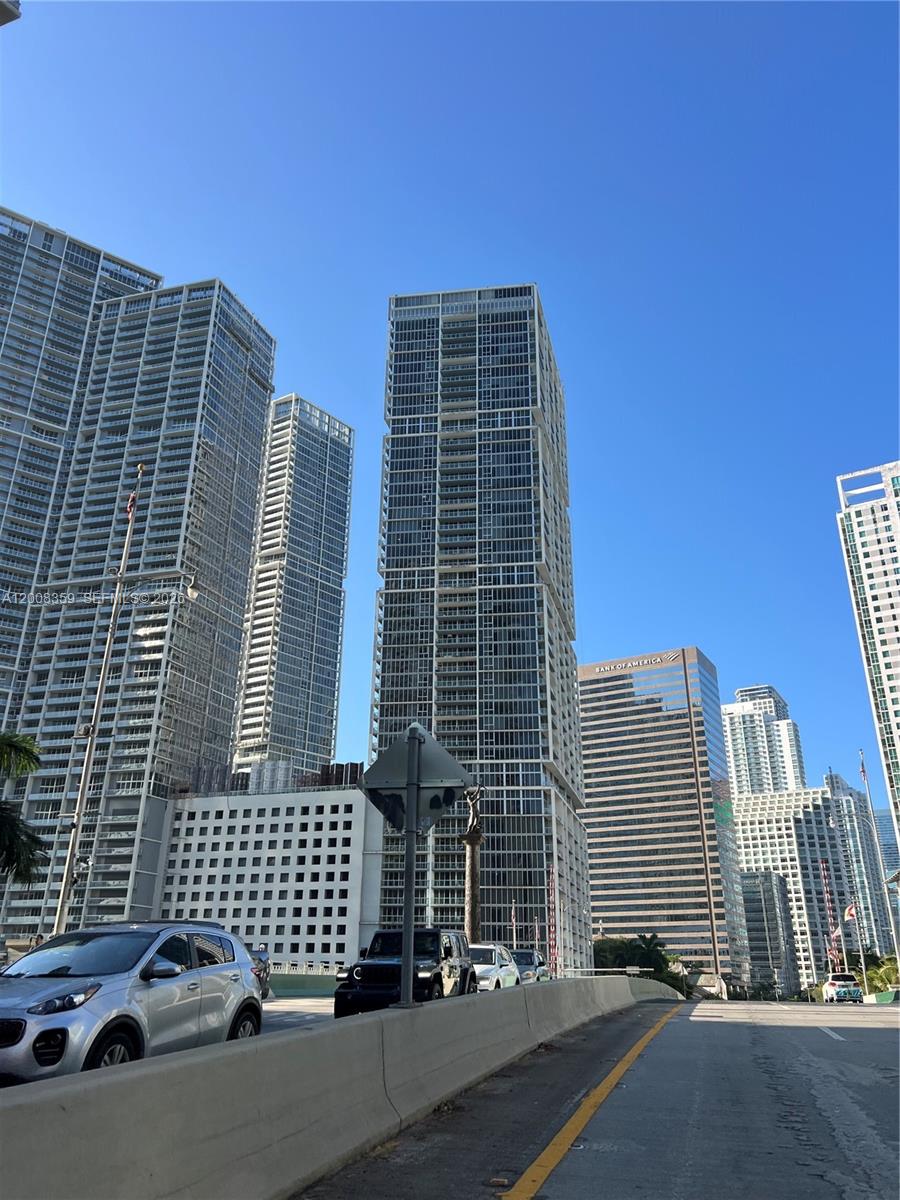 485 Brickell Ave #2508 Miami, FL 33131
