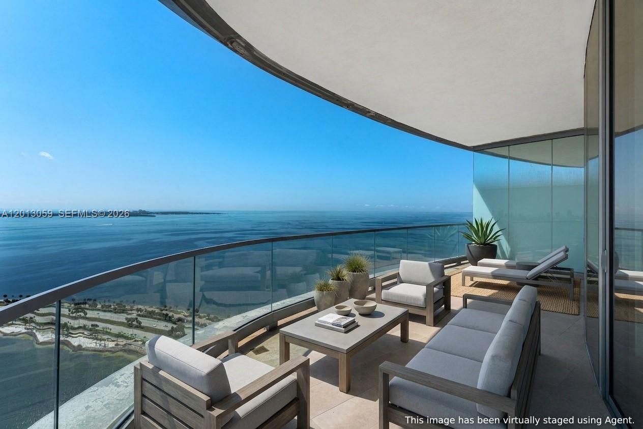 image Una Residences0