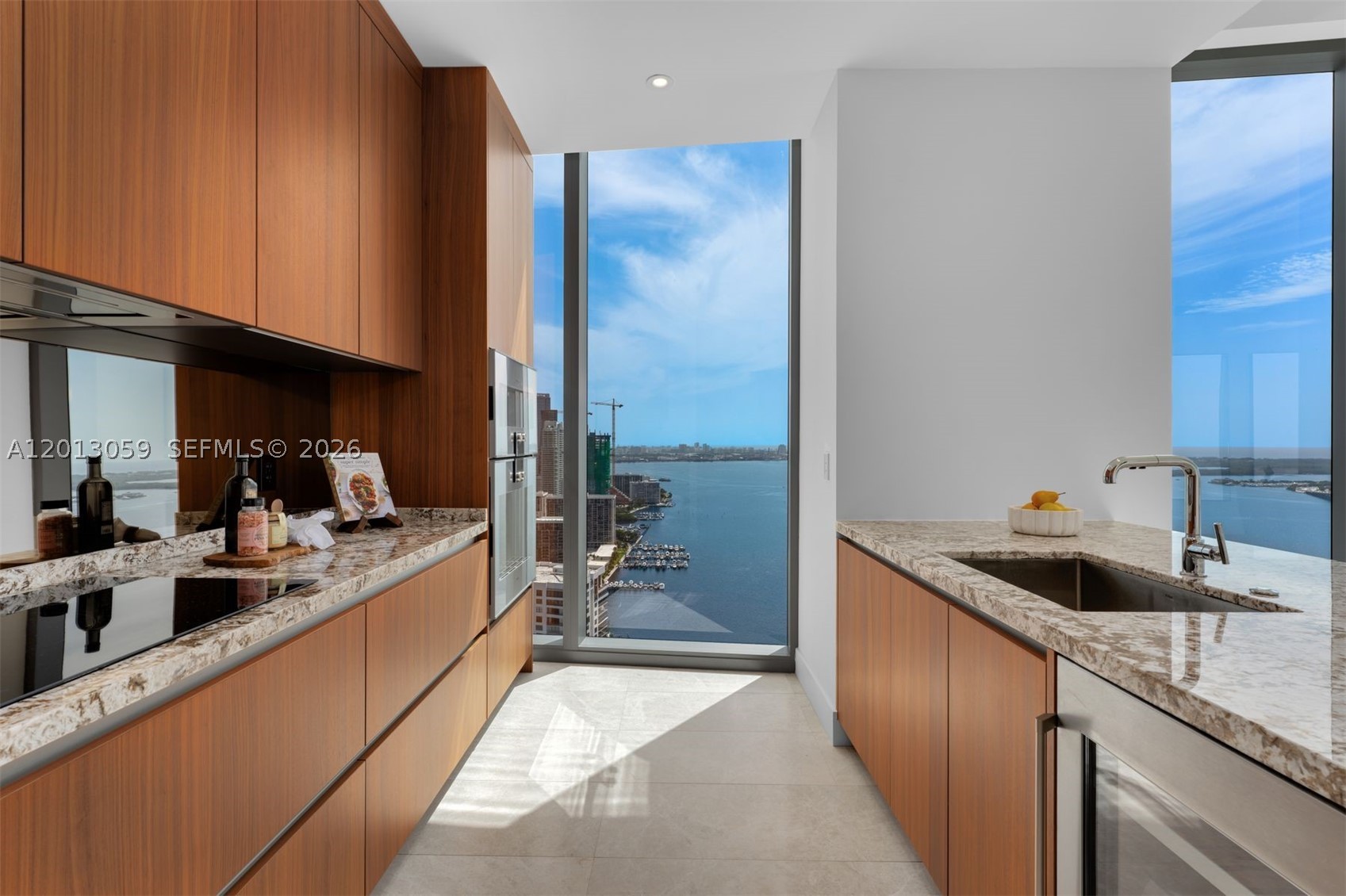 175 SE 25th Rd #3601 Miami, FL 33129
