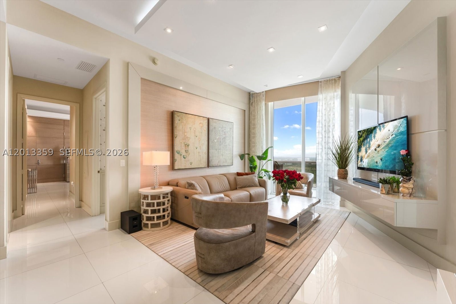 15811 Collins #3605