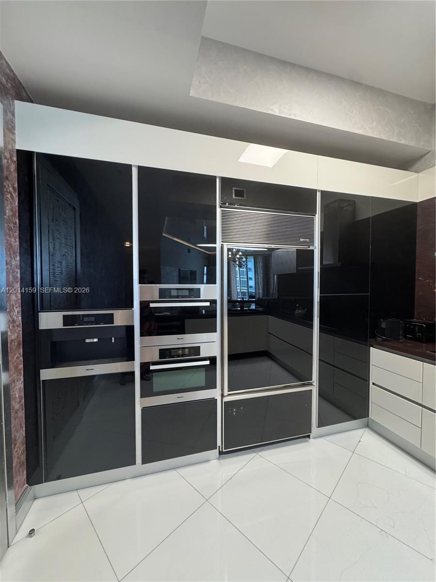 15901 Collins Ave #4107 Sunny Isles Beach, FL 33160