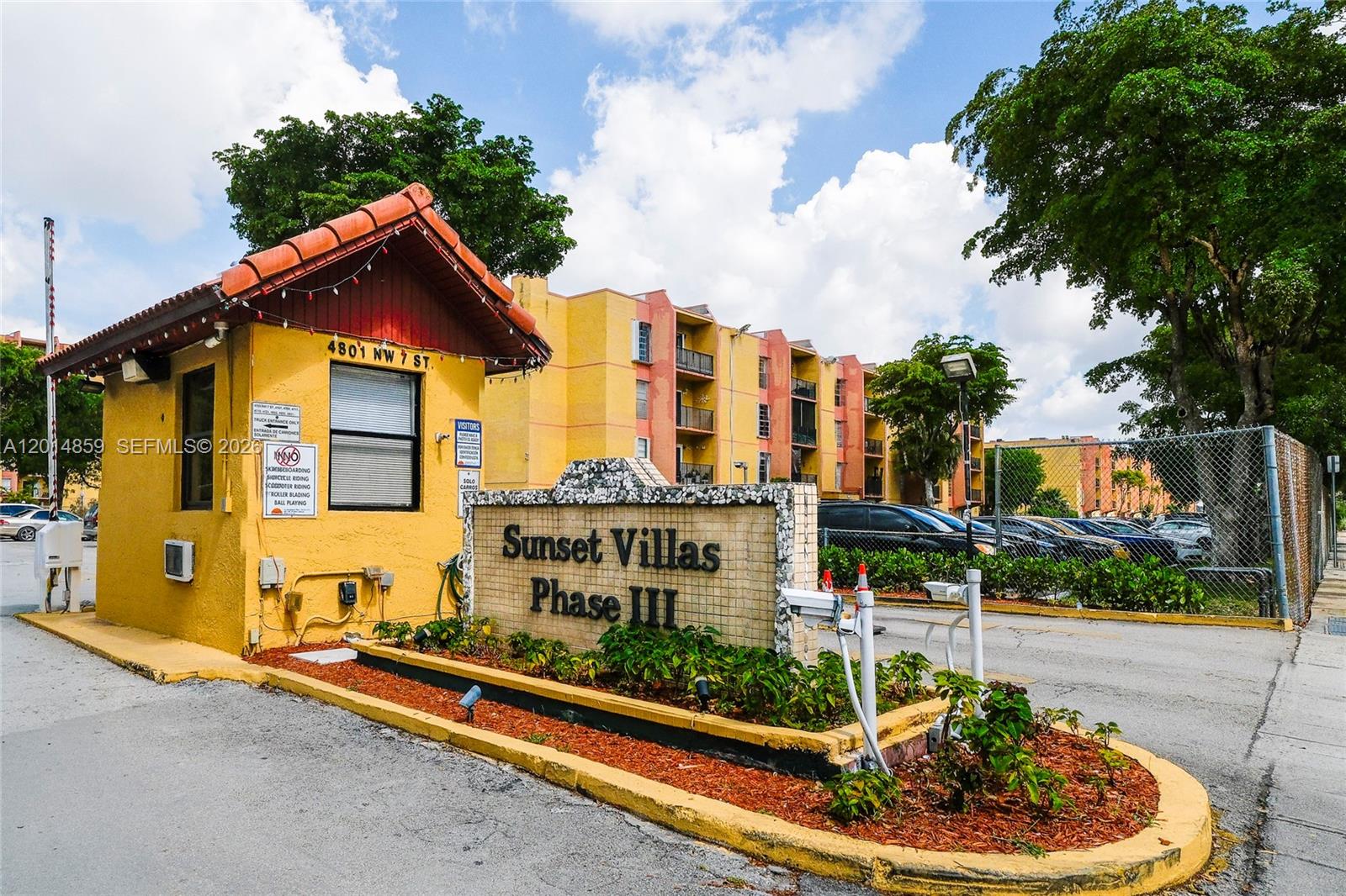 4801 NW 7th St Miami, FL 33126
