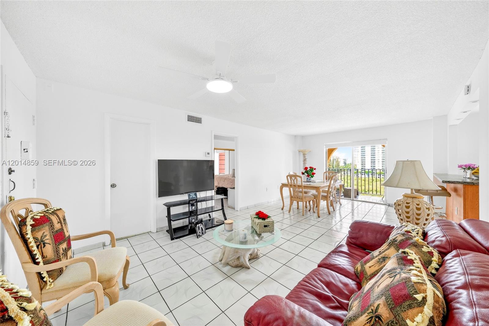 4801 NW 7th St Miami, FL 33126