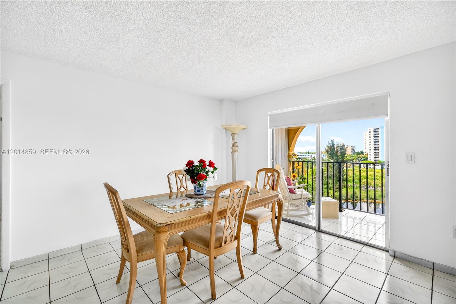 4801 NW 7th St Miami, FL 33126