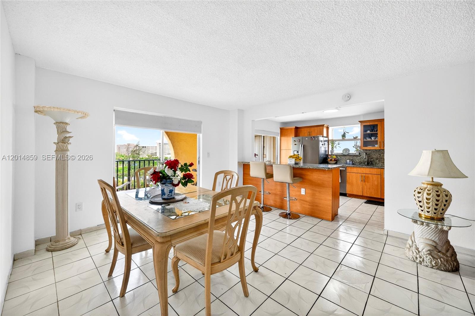 4801 NW 7th St Miami, FL 33126