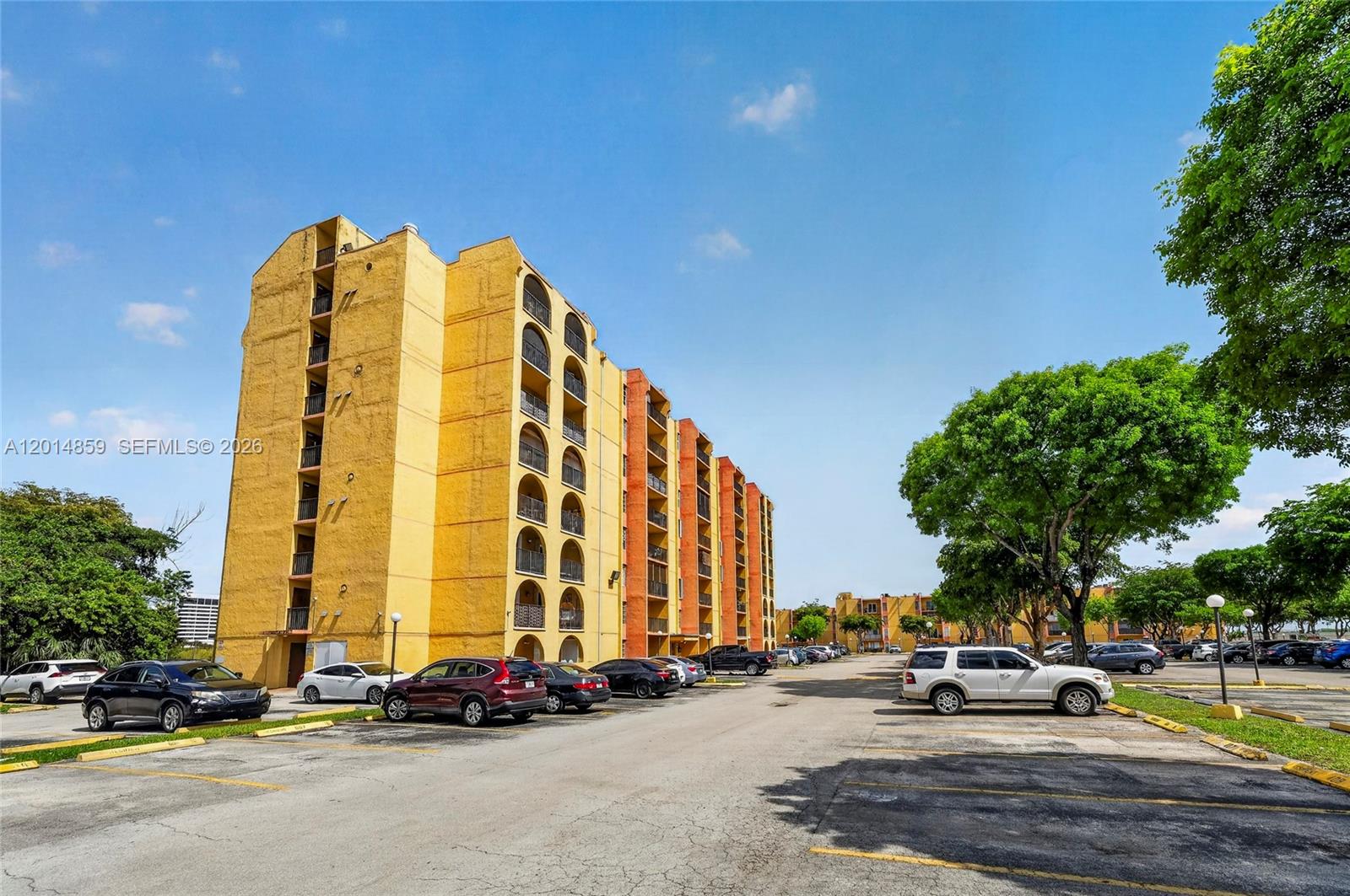 4801 NW 7th St Miami, FL 33126