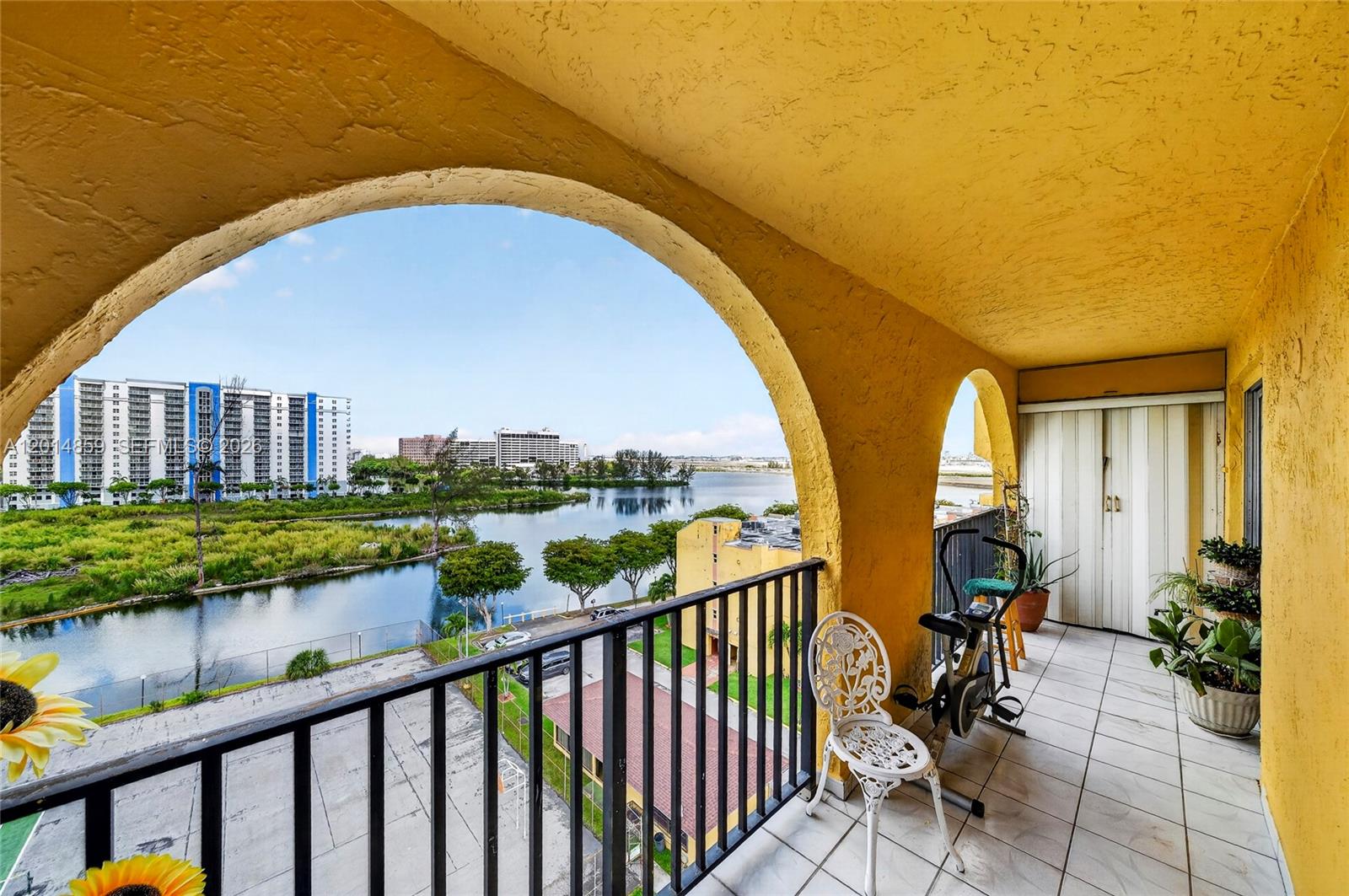 4801 NW 7th St Miami, FL 33126