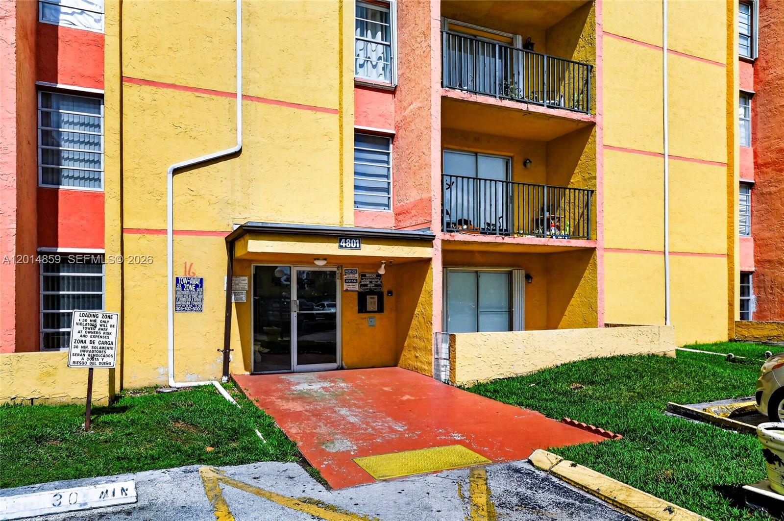 4801 NW 7th St Miami, FL 33126