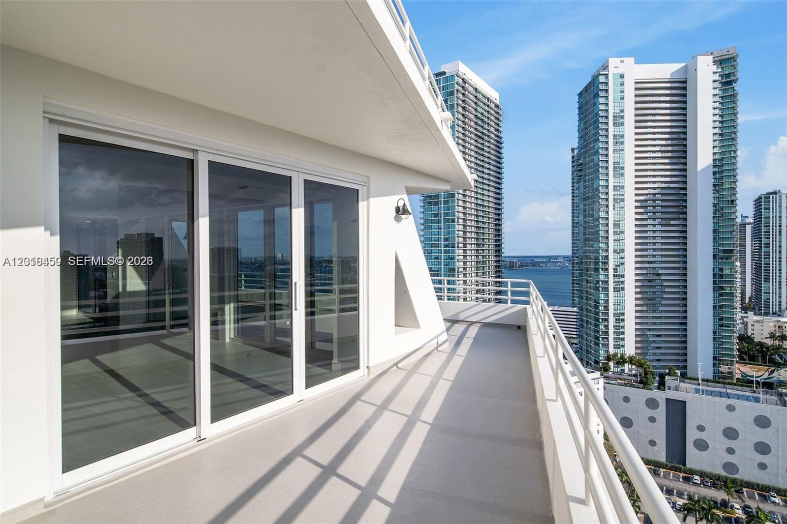 555 NE 34th St #PH4 Miami, FL 33137