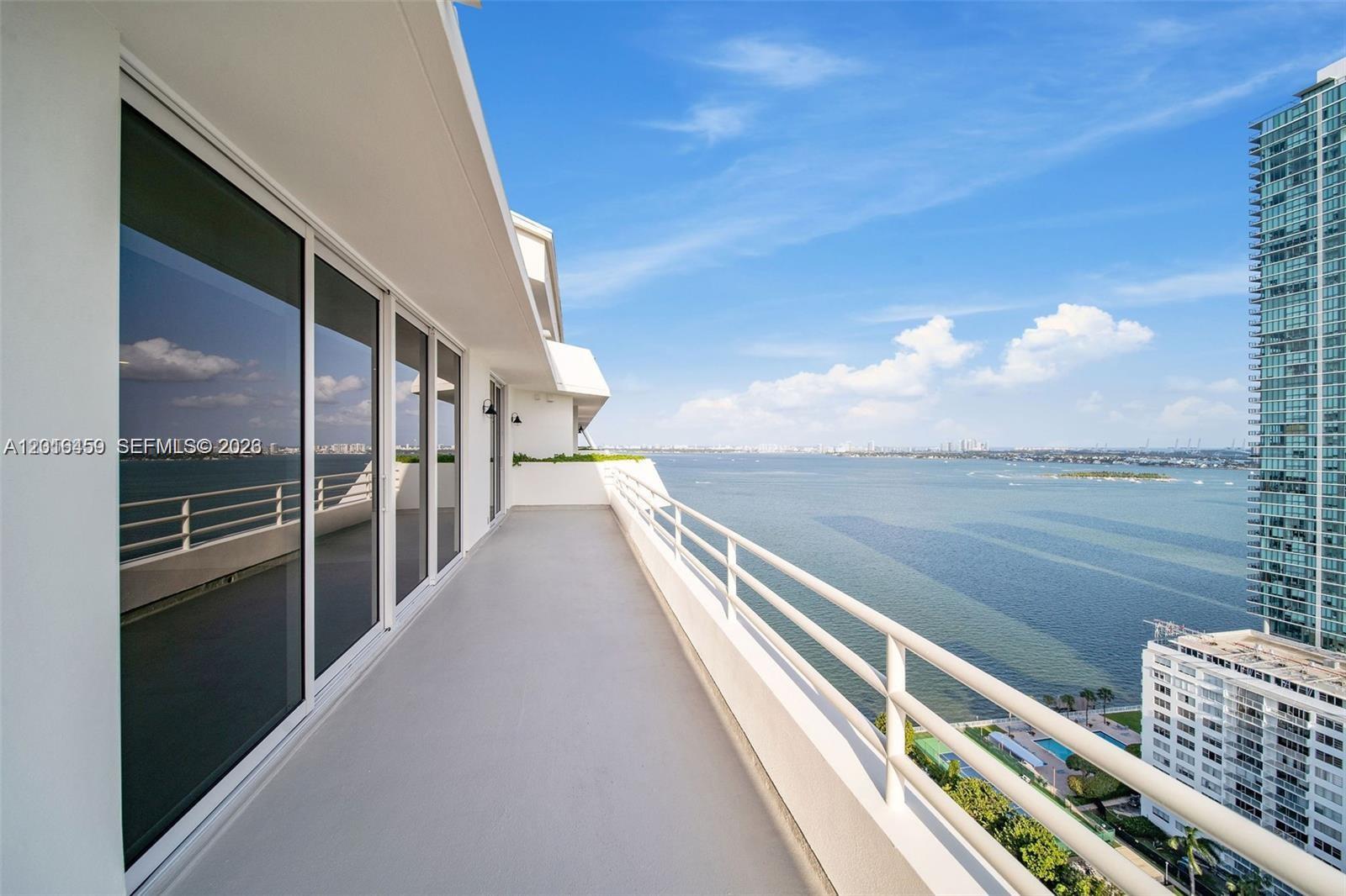 555 NE 34th St #PH4 Miami, FL 33137