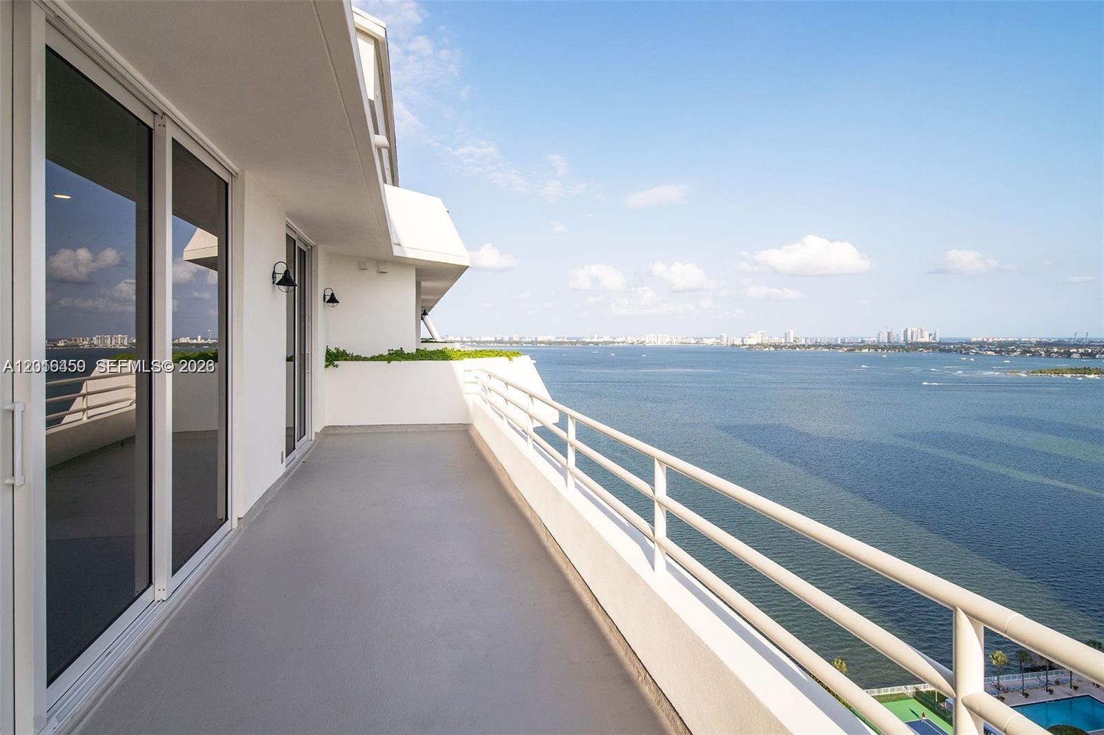 555 NE 34th St #PH4 Miami, FL 33137