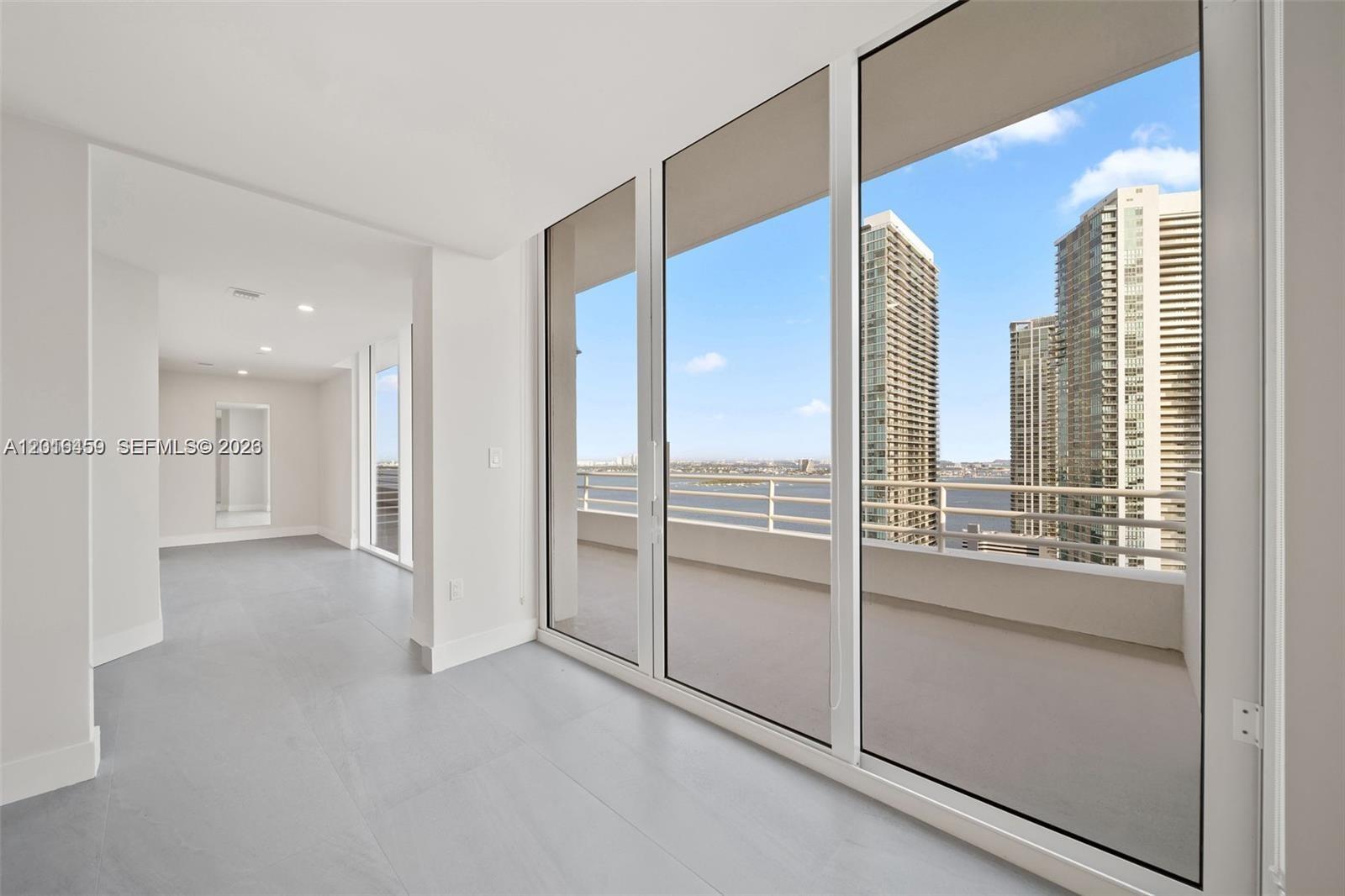 555 NE 34th St #PH4 Miami, FL 33137