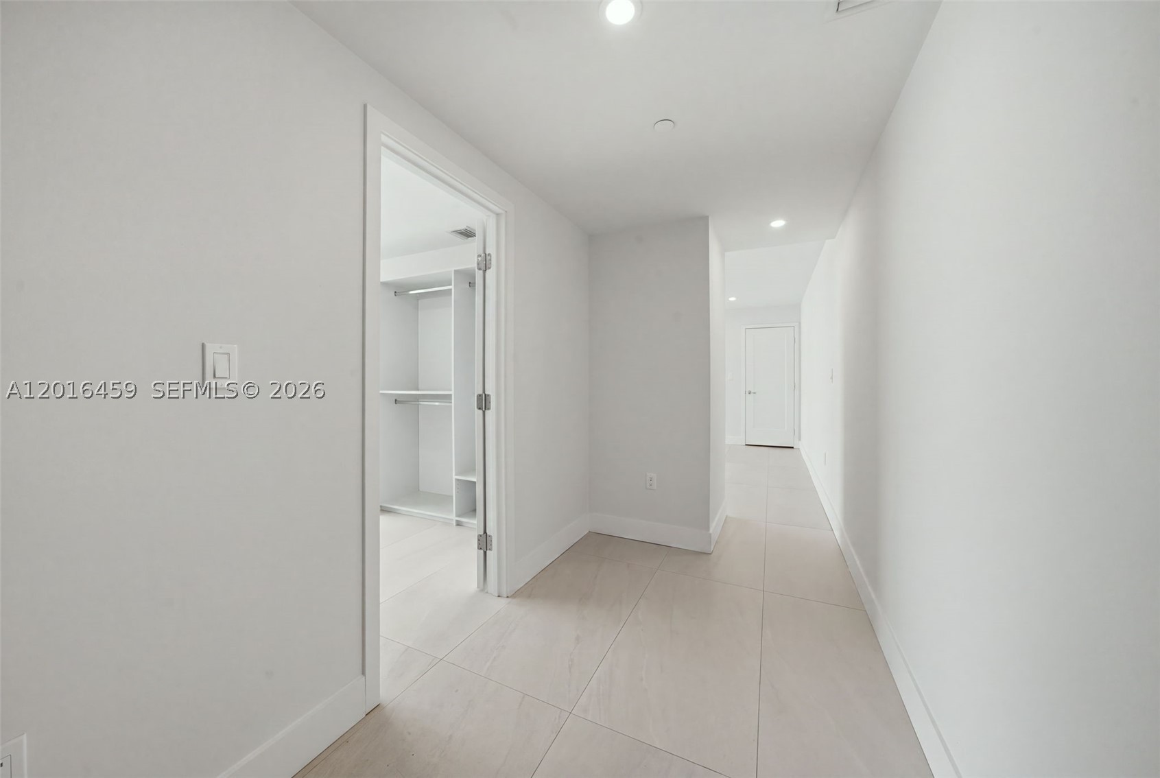 555 NE 34th St #PH4 Miami, FL 33137