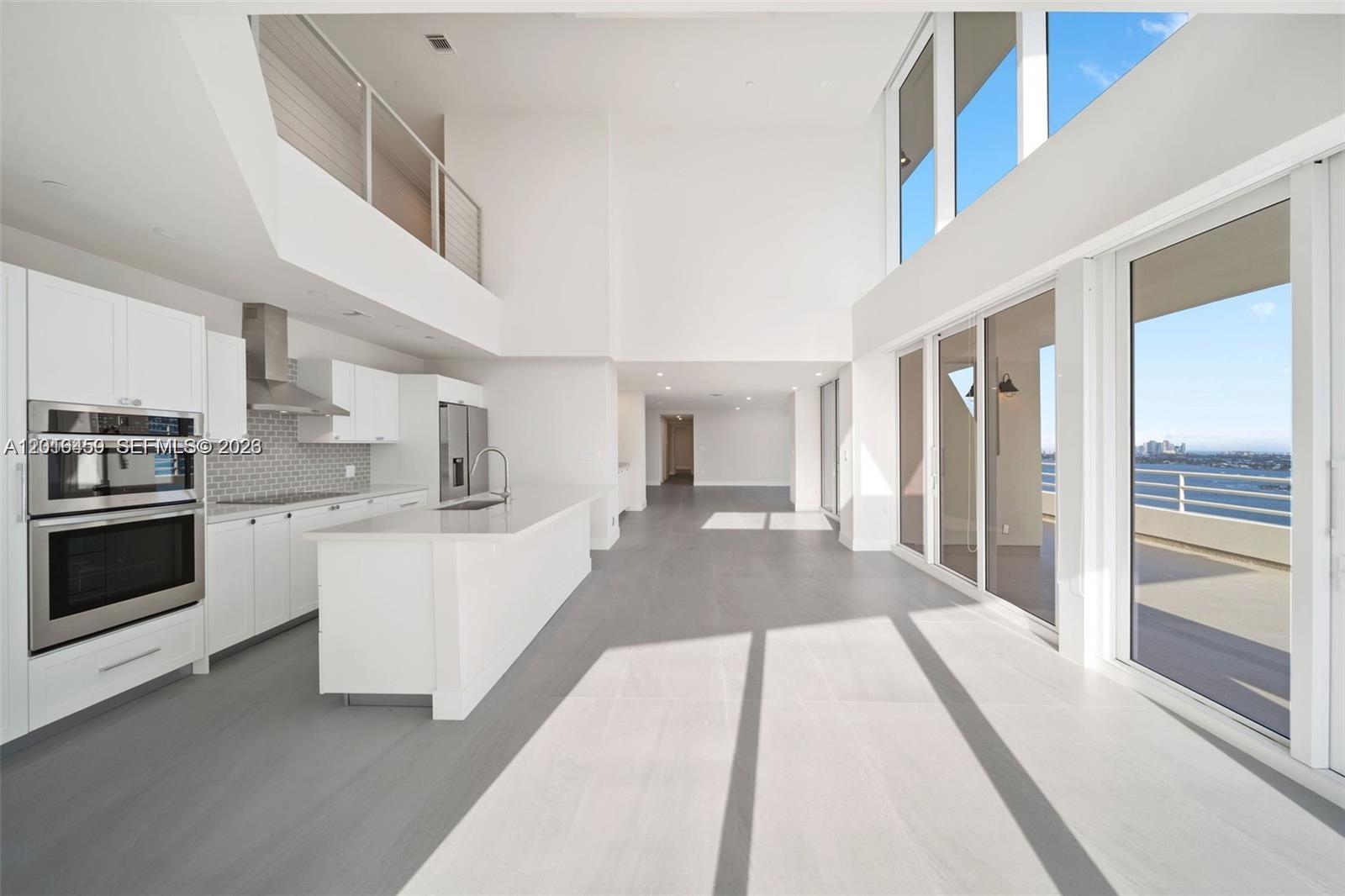 555 NE 34th St #PH4 Miami, FL 33137