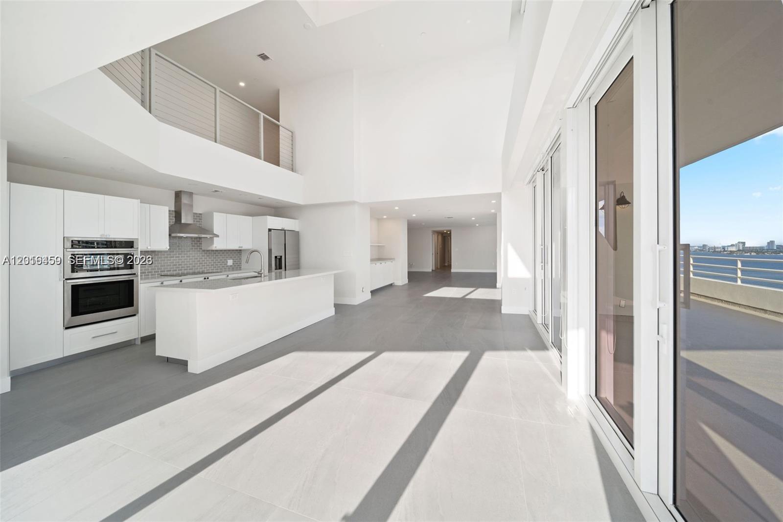 555 NE 34th St #PH4 Miami, FL 33137
