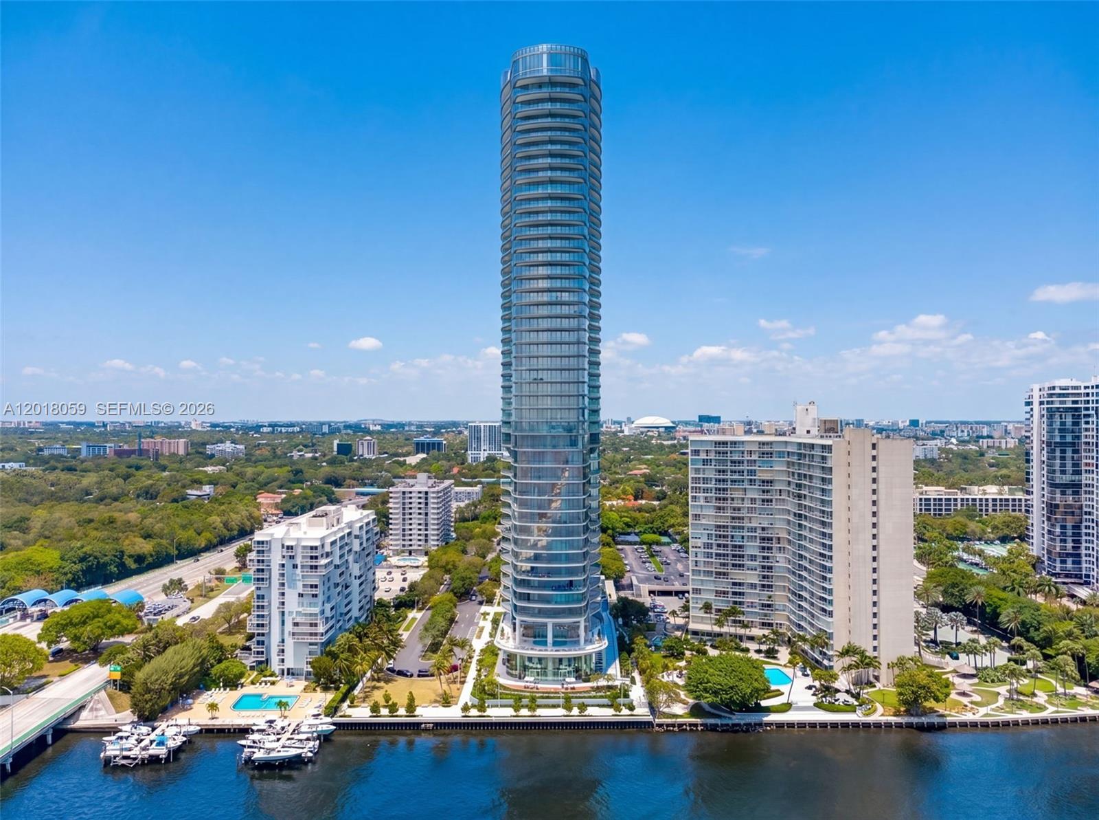image Una Residences36
