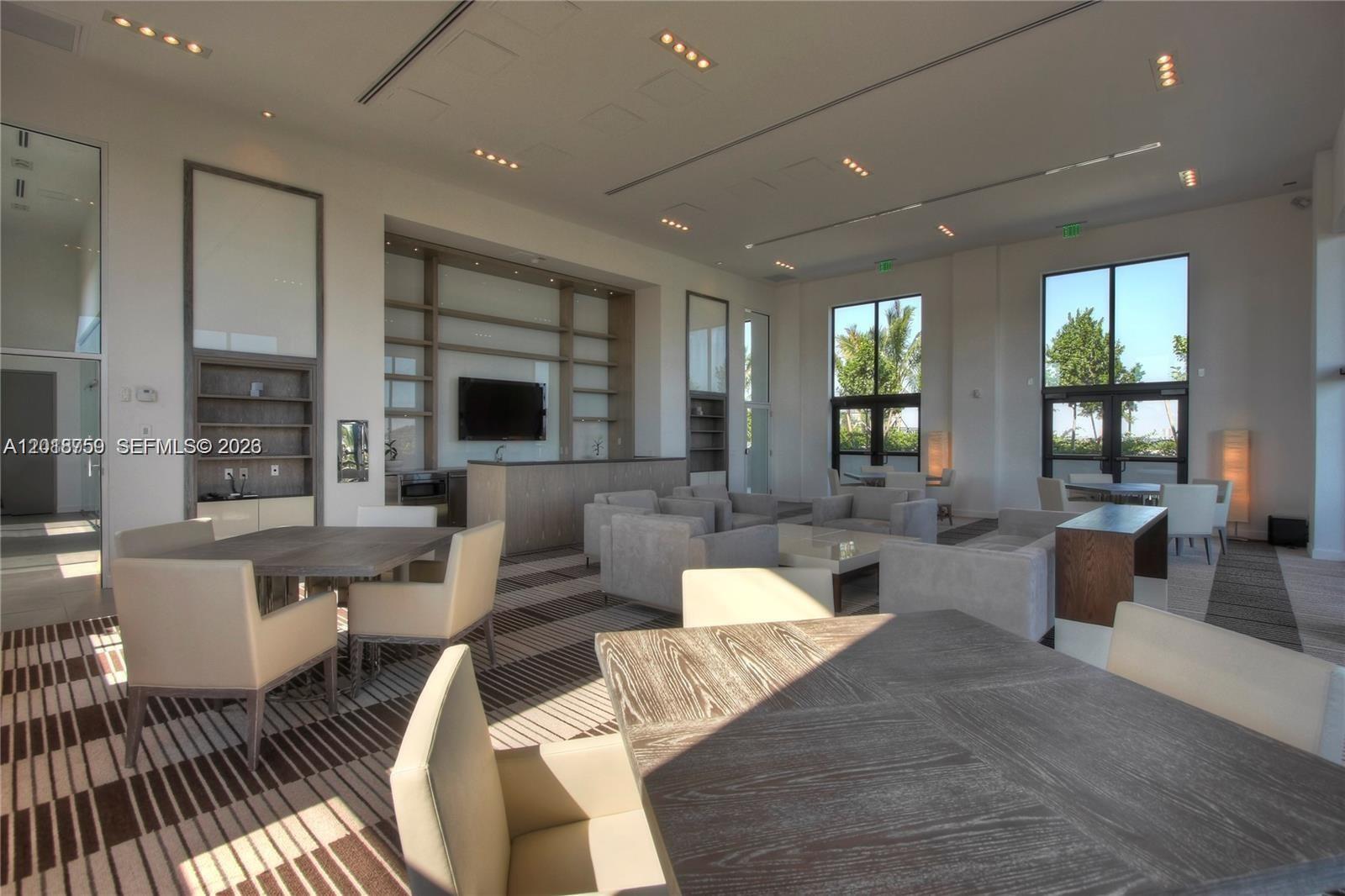 image 1000 Venetian Way19