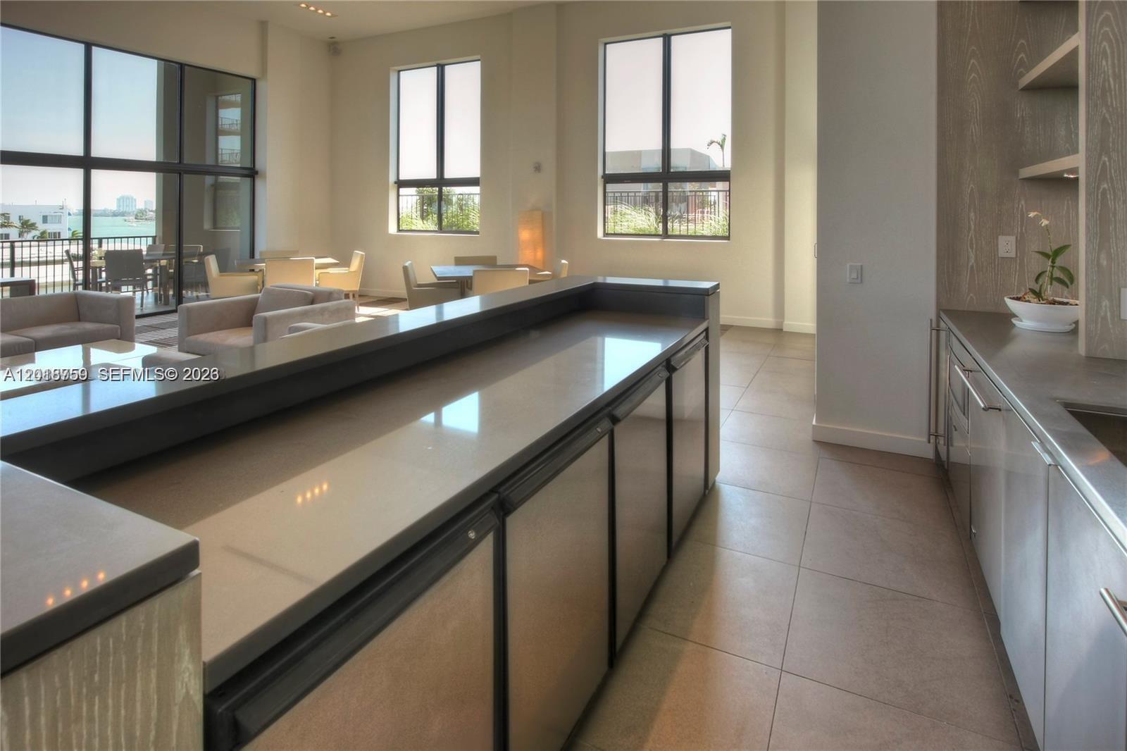 image 1000 Venetian Way20