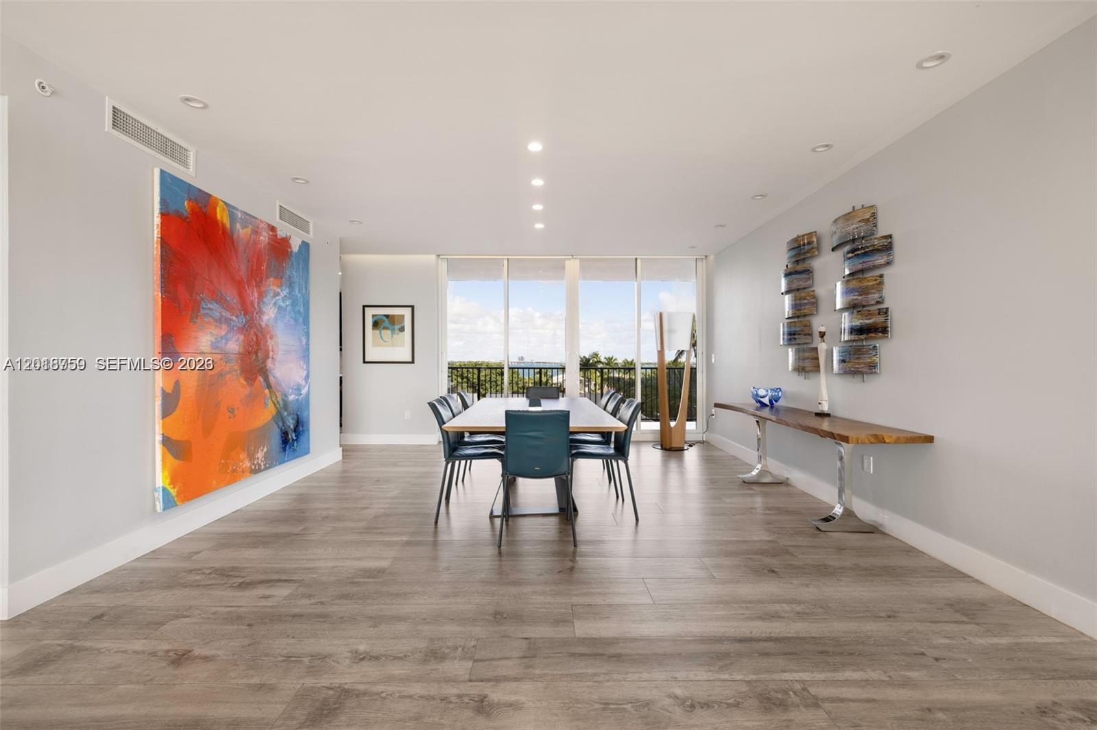 image 1000 Venetian Way4