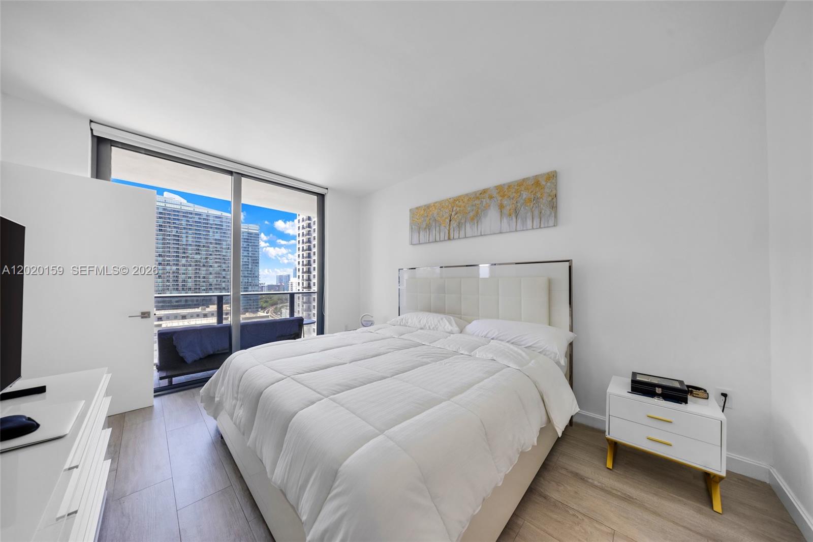55 SW 9th St #1804 Miami, FL 33130
