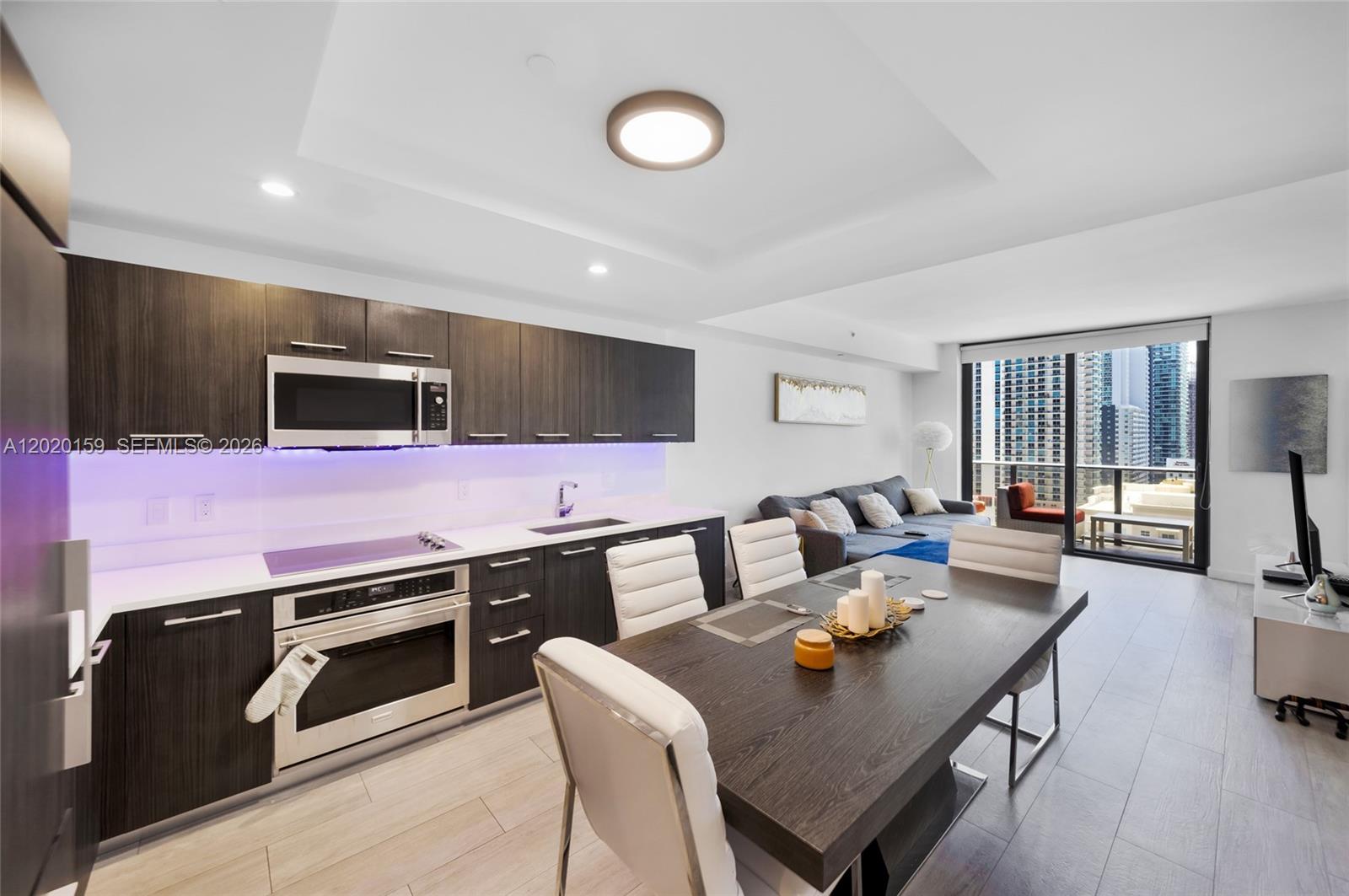 55 SW 9th St #1804 Miami, FL 33130