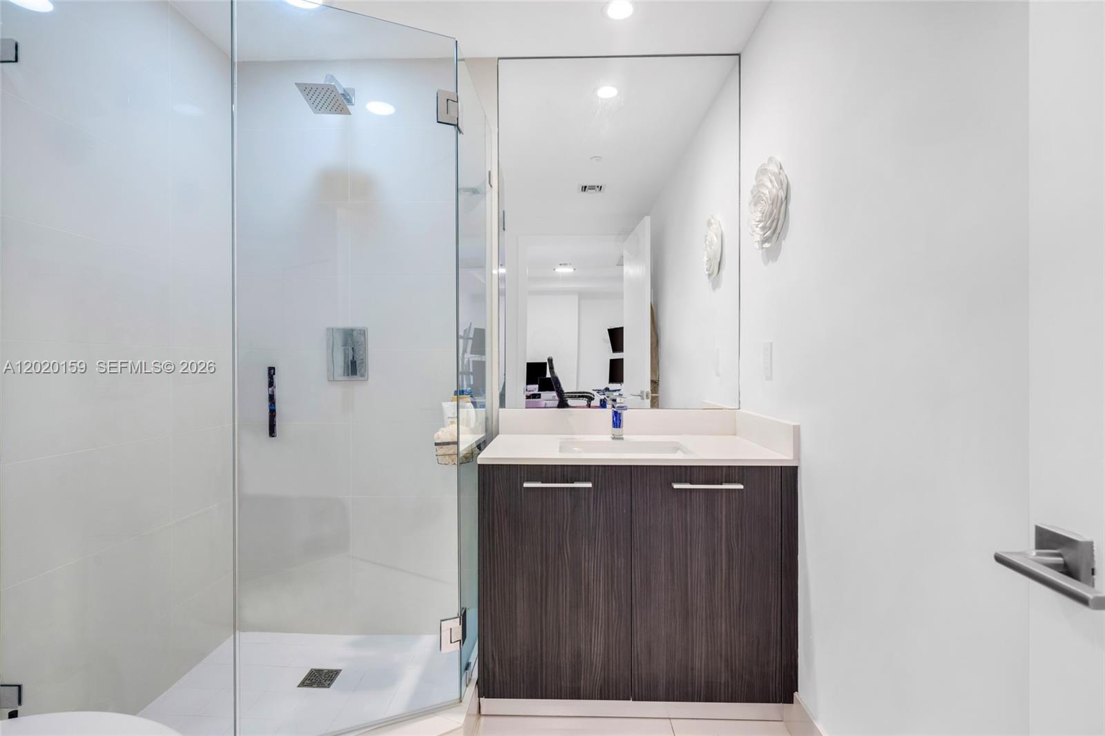 55 SW 9th St #1804 Miami, FL 33130
