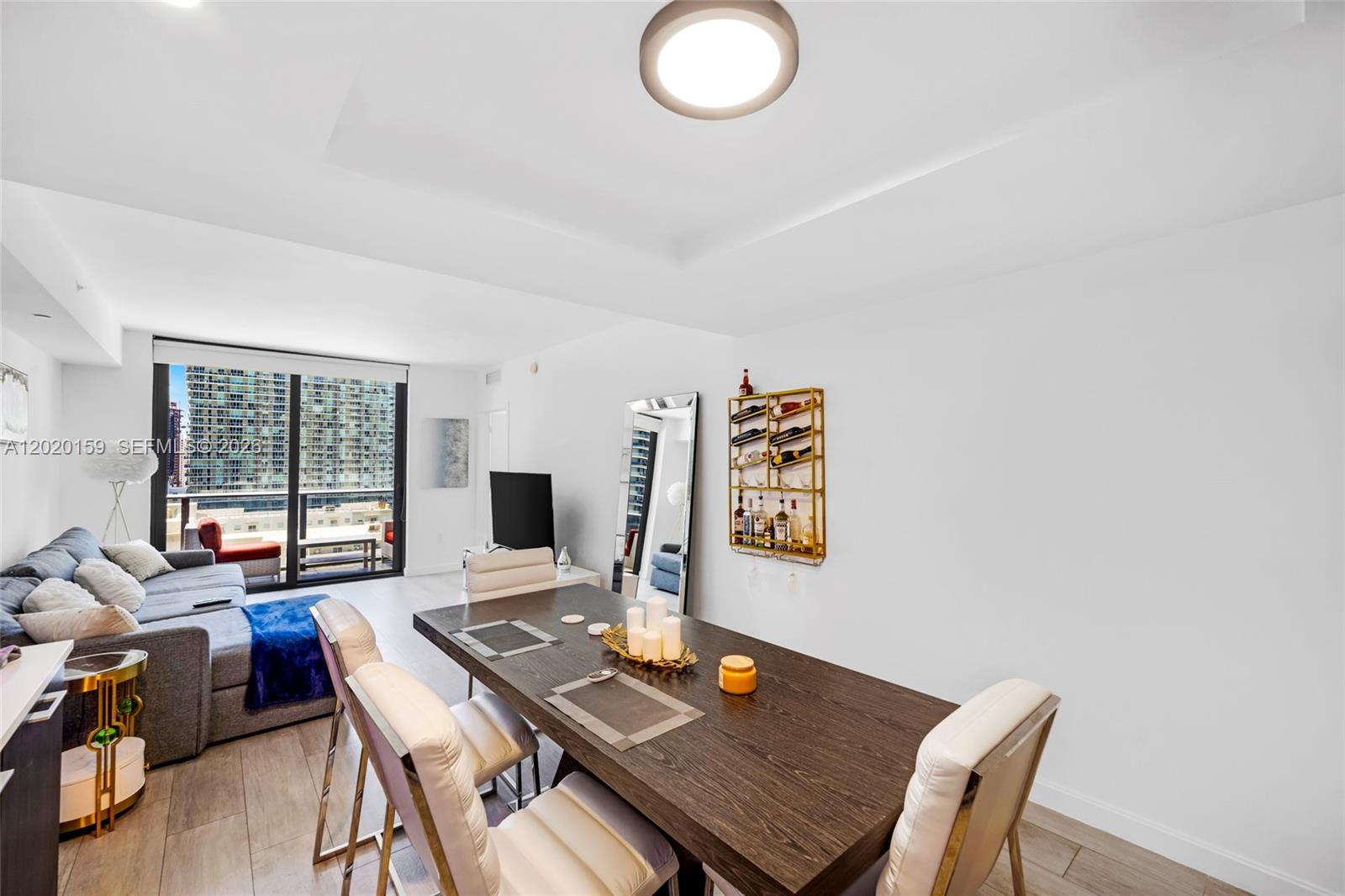 55 SW 9th St #1804 Miami, FL 33130