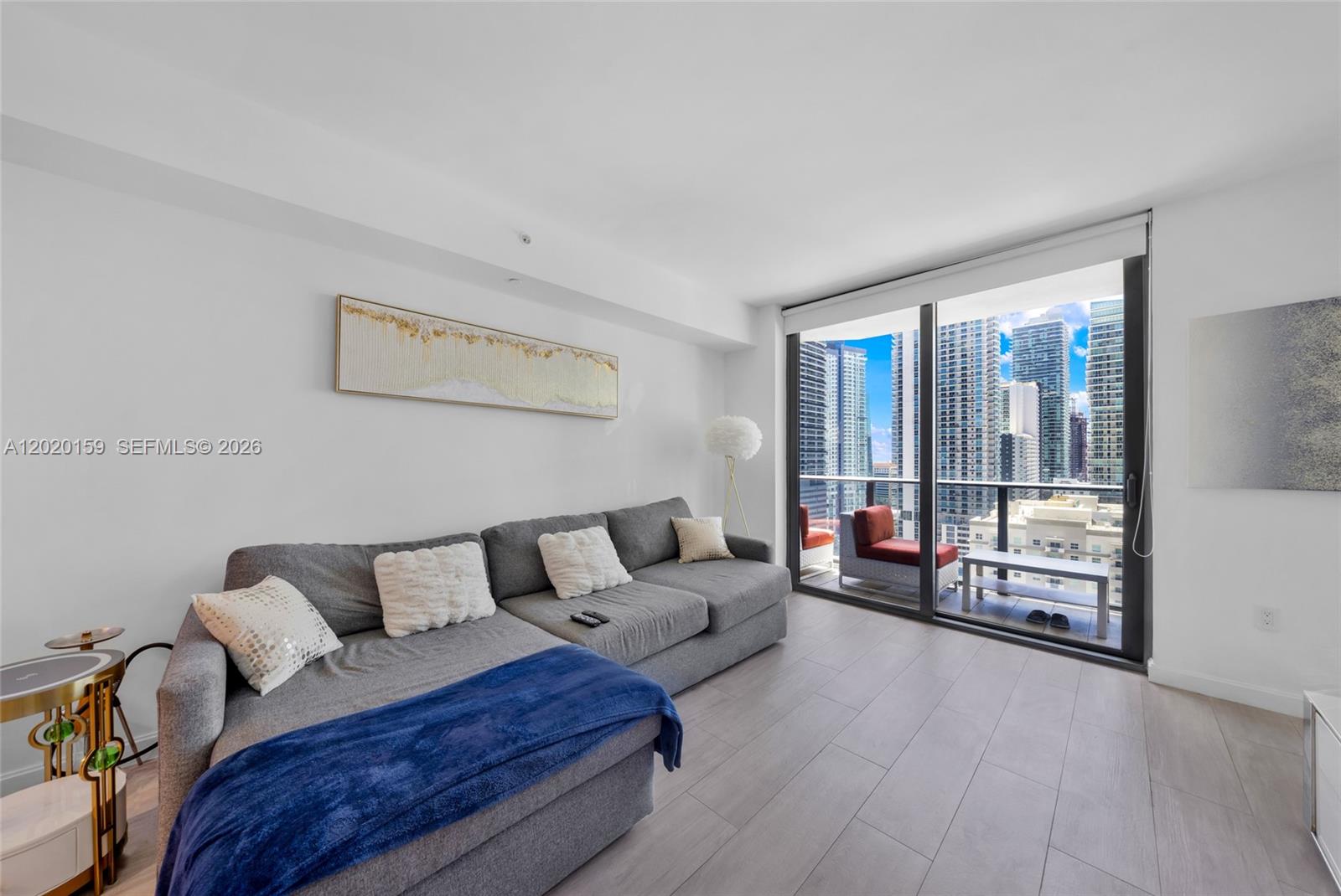 55 SW 9th St #1804 Miami, FL 33130