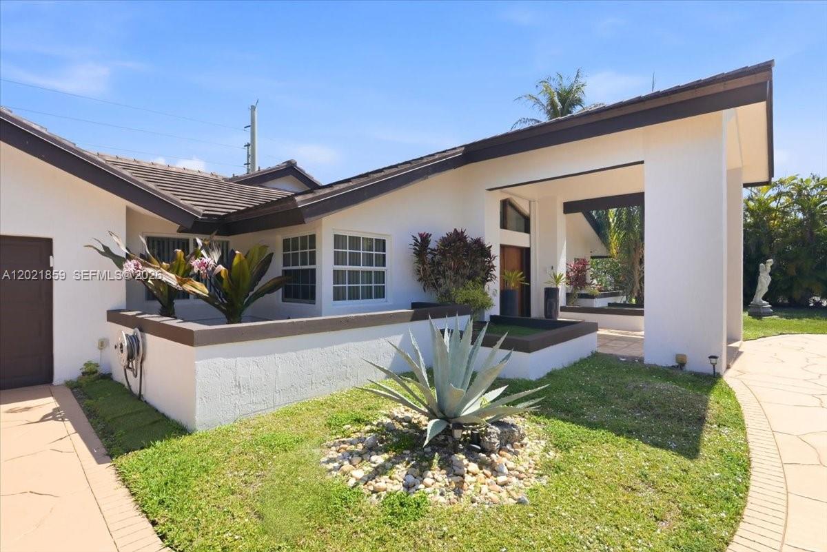 9665 SW 136th St Miami, FL 33176
