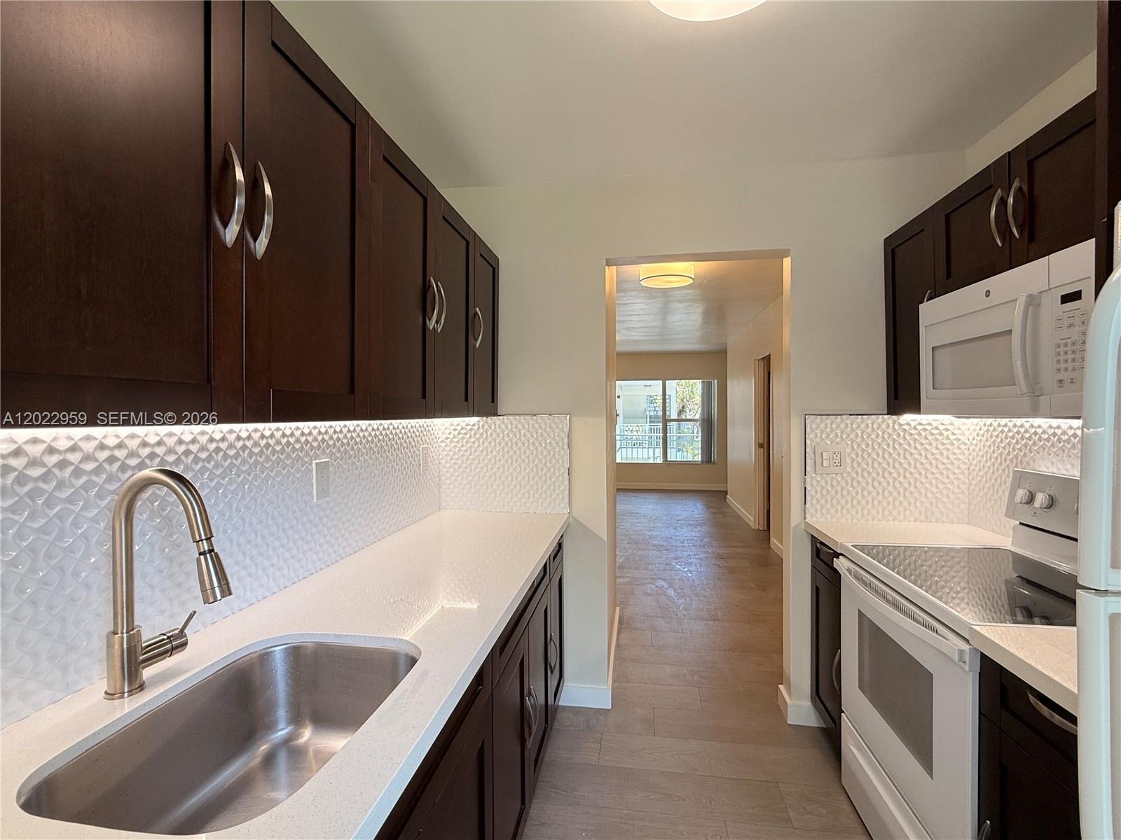 10001 W Bay Hbr Dr #205