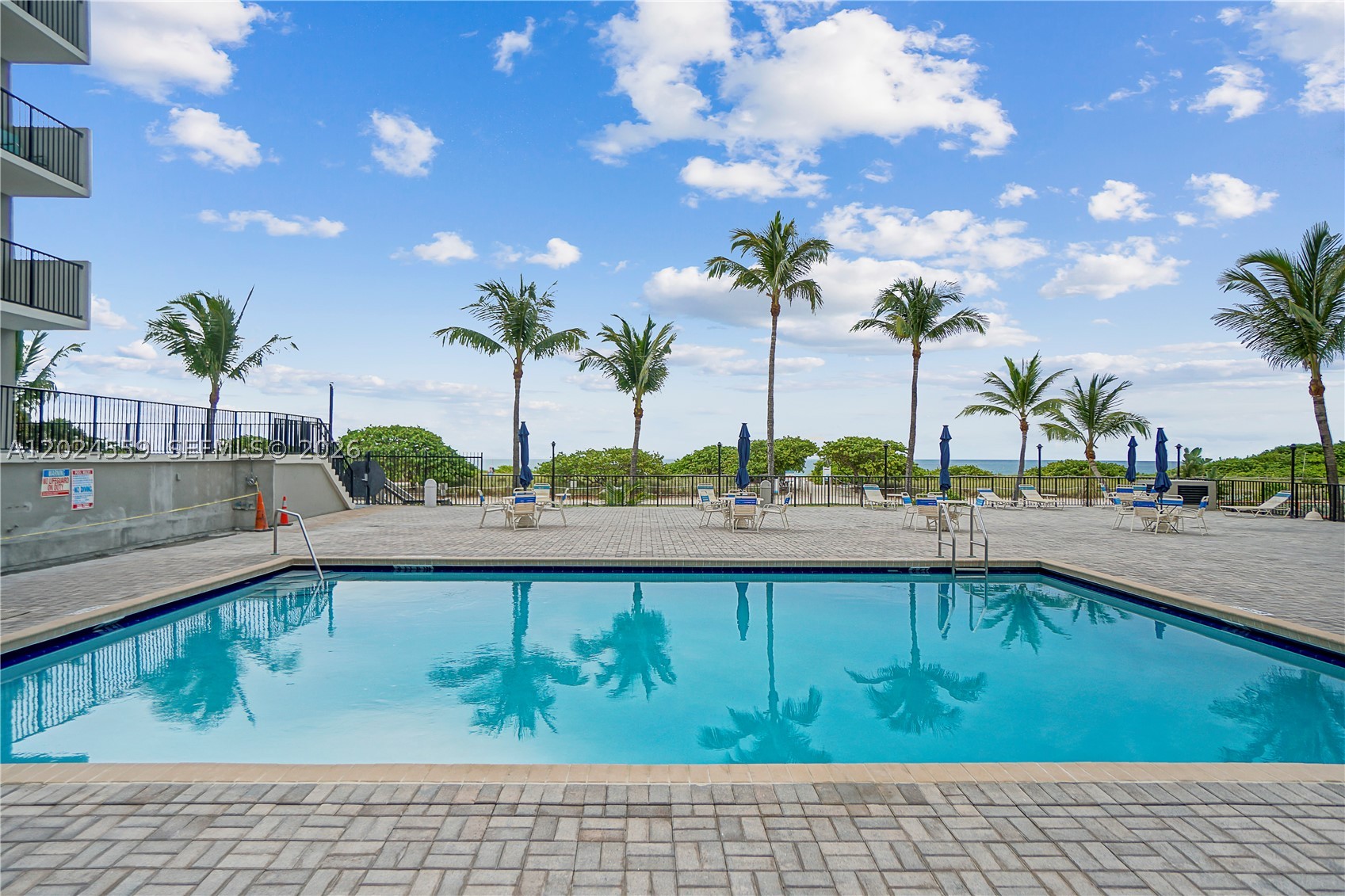 9273 Collins Ave #309 Surfside, FL 33154
