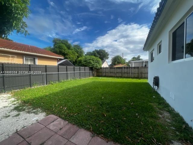 2355 SW 36th Ave Miami, FL 33145