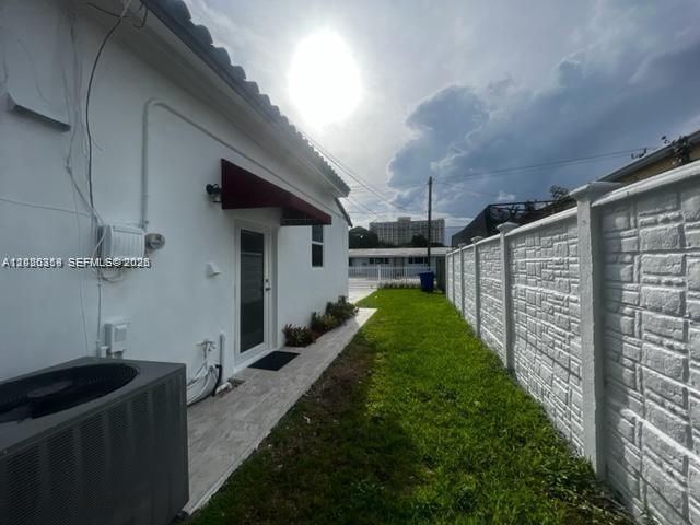 2355 SW 36th Ave Miami, FL 33145