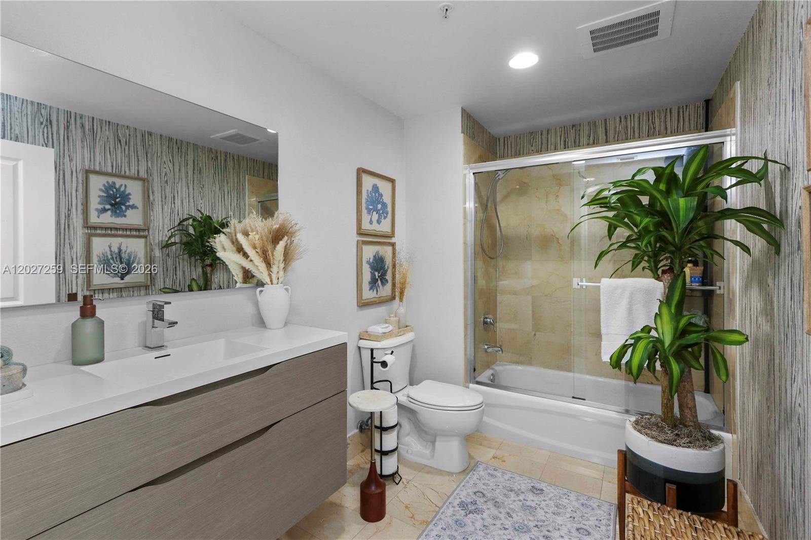 10 Aragon Ave #1106 Coral Gables, FL 33134