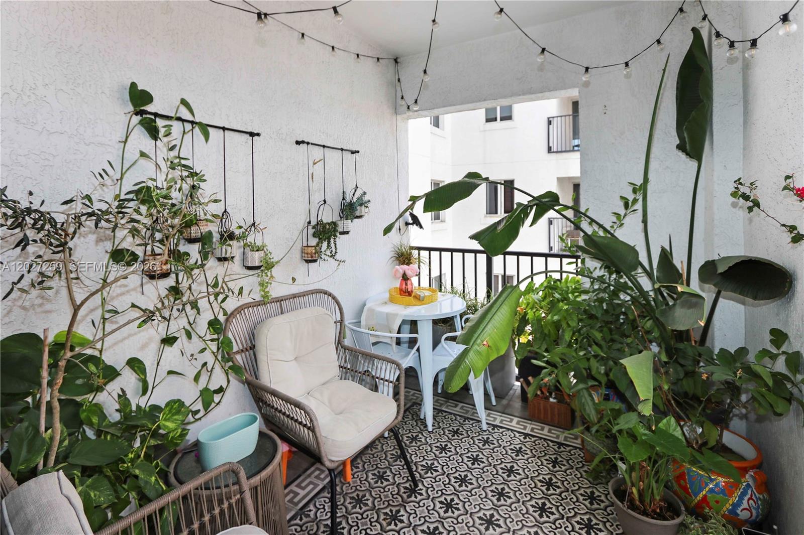 10 Aragon Ave #1106 Coral Gables, FL 33134