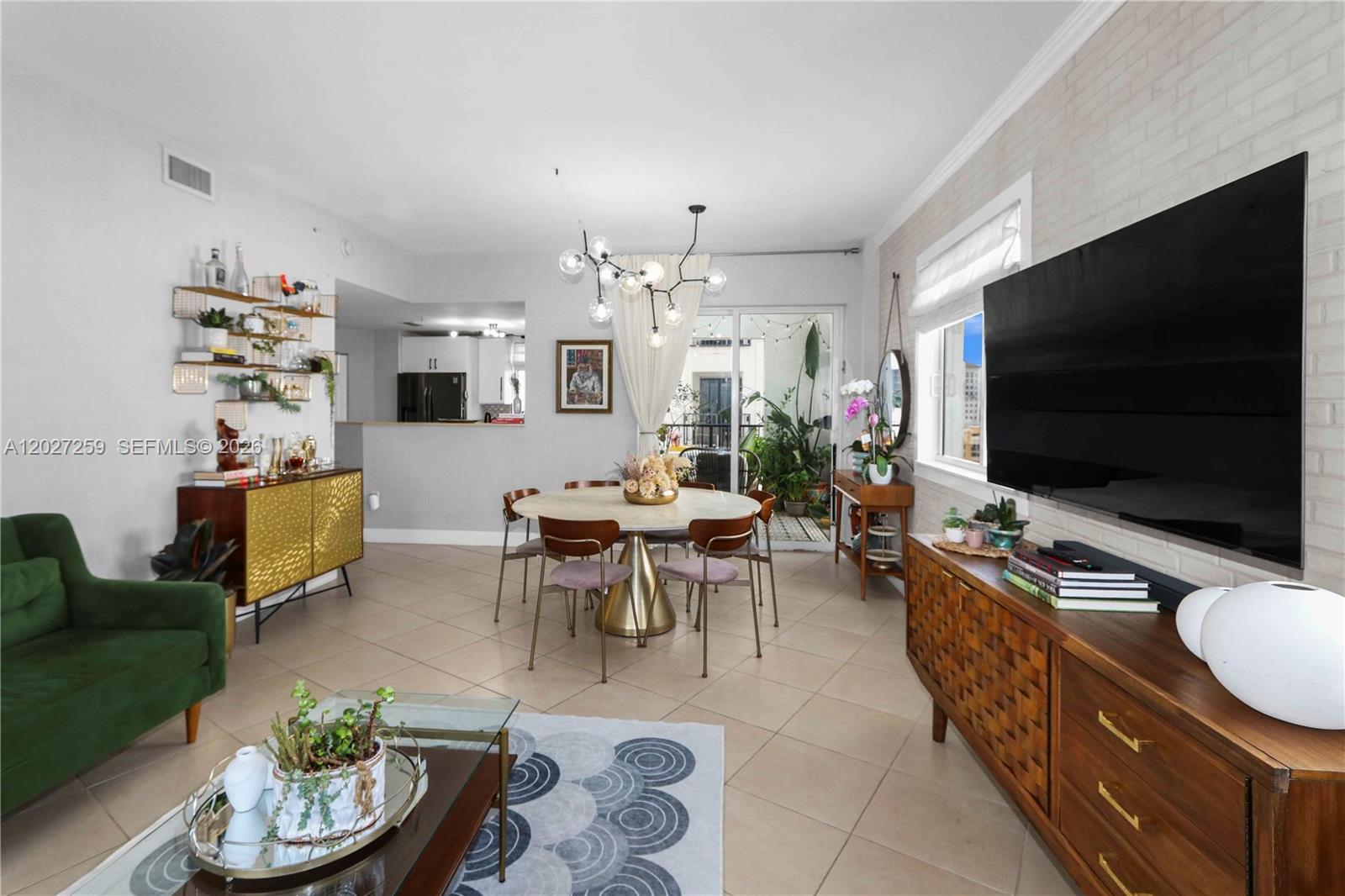 10 Aragon Ave #1106 Coral Gables, FL 33134