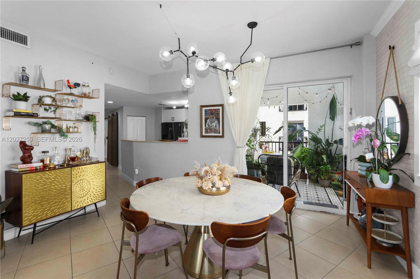 10 Aragon Ave #1106 Coral Gables, FL 33134