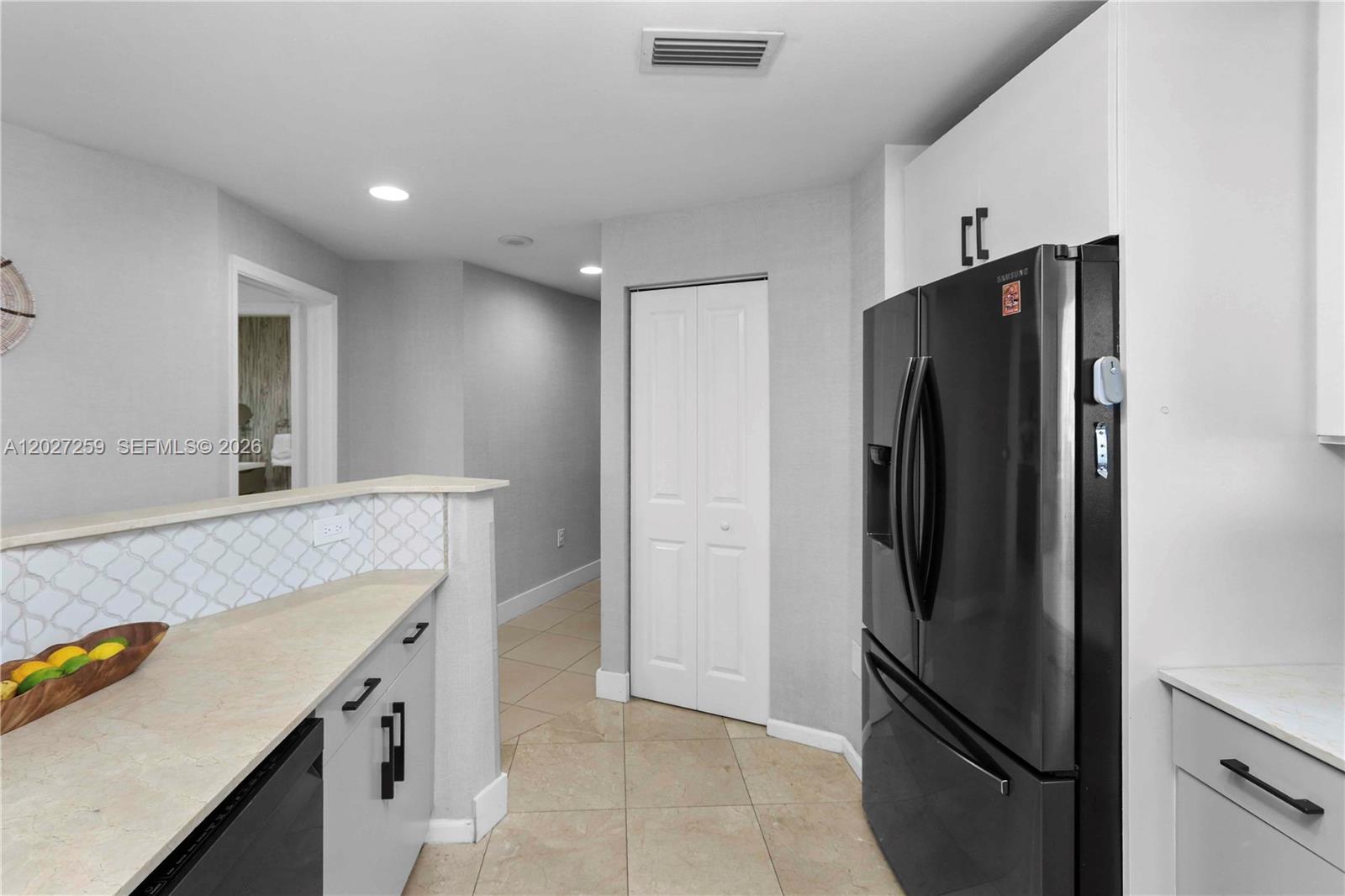 10 Aragon Ave #1106 Coral Gables, FL 33134