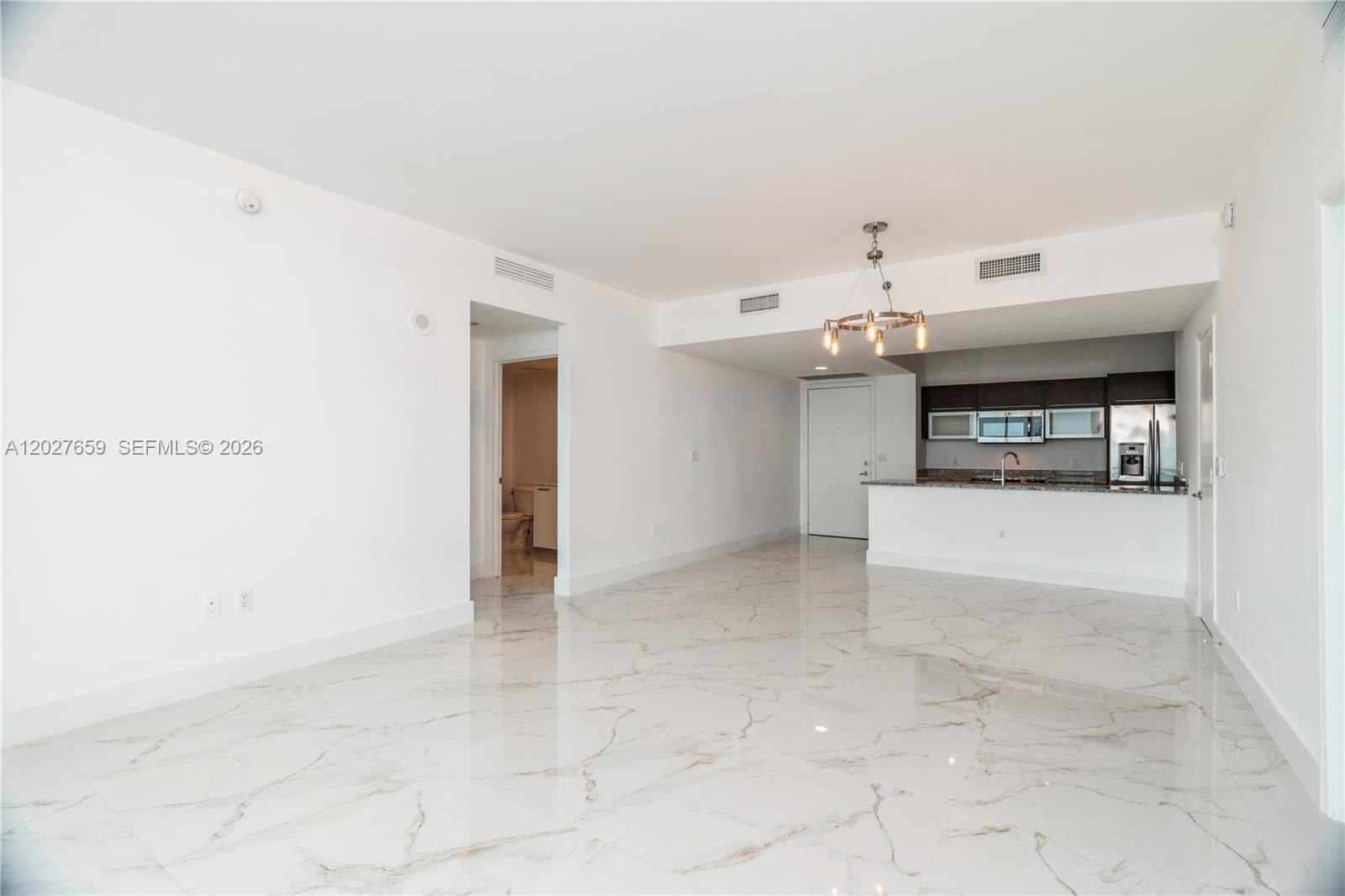 951 Brickell Ave #3706 Miami, FL 33131