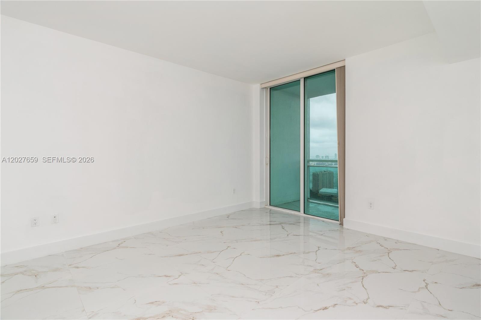 951 Brickell Ave #3706 Miami, FL 33131