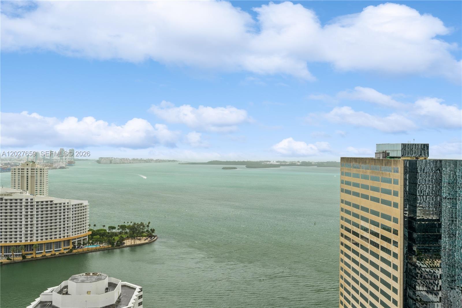 951 Brickell Ave #3706 Miami, FL 33131
