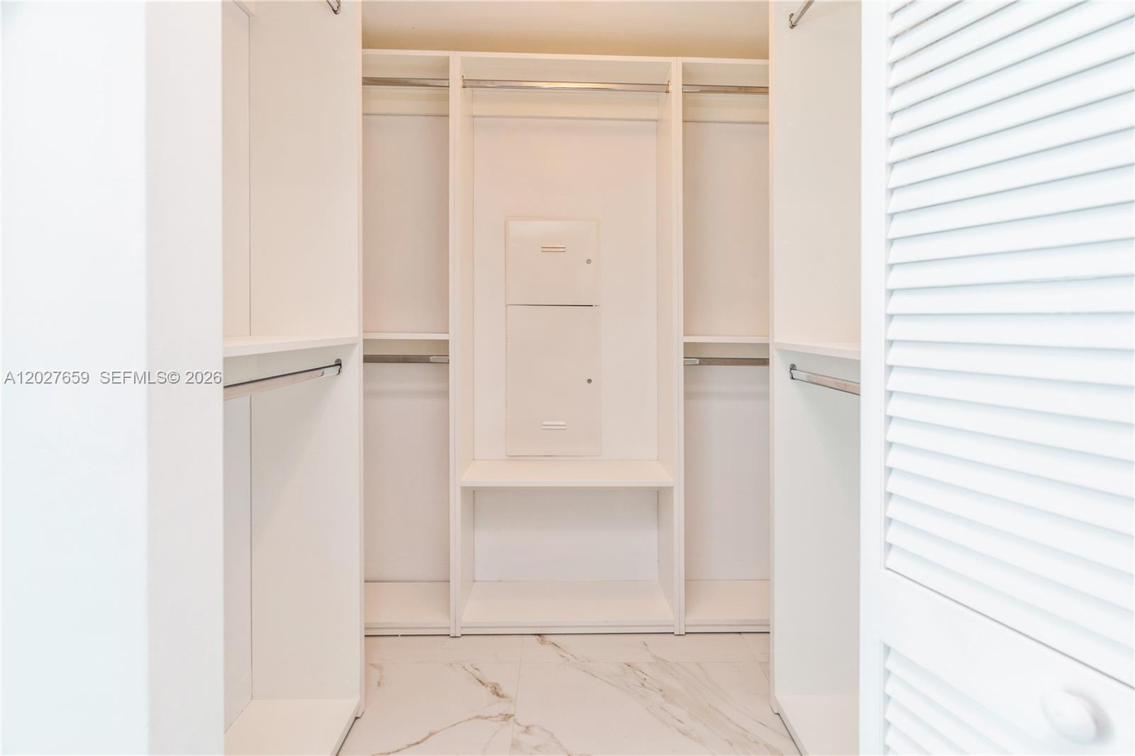 951 Brickell Ave #3706 Miami, FL 33131