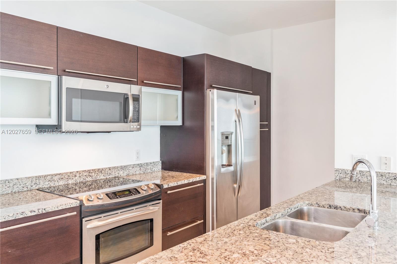 951 Brickell Ave #3706 Miami, FL 33131