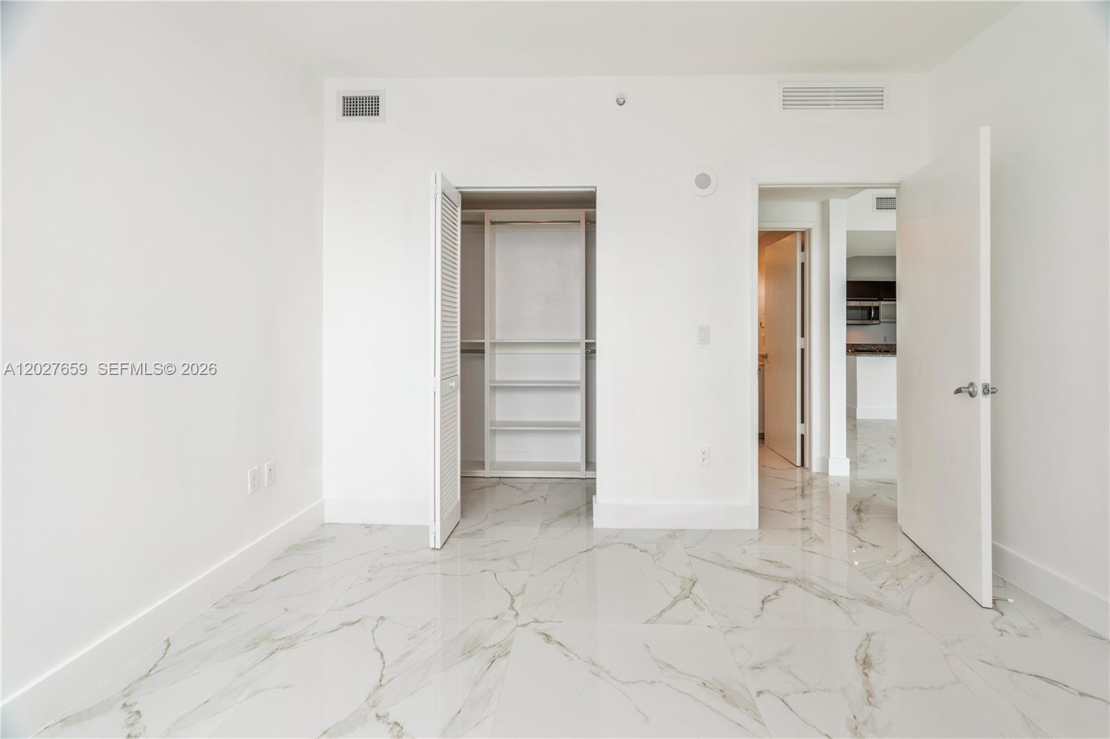 951 Brickell Ave #3706 Miami, FL 33131