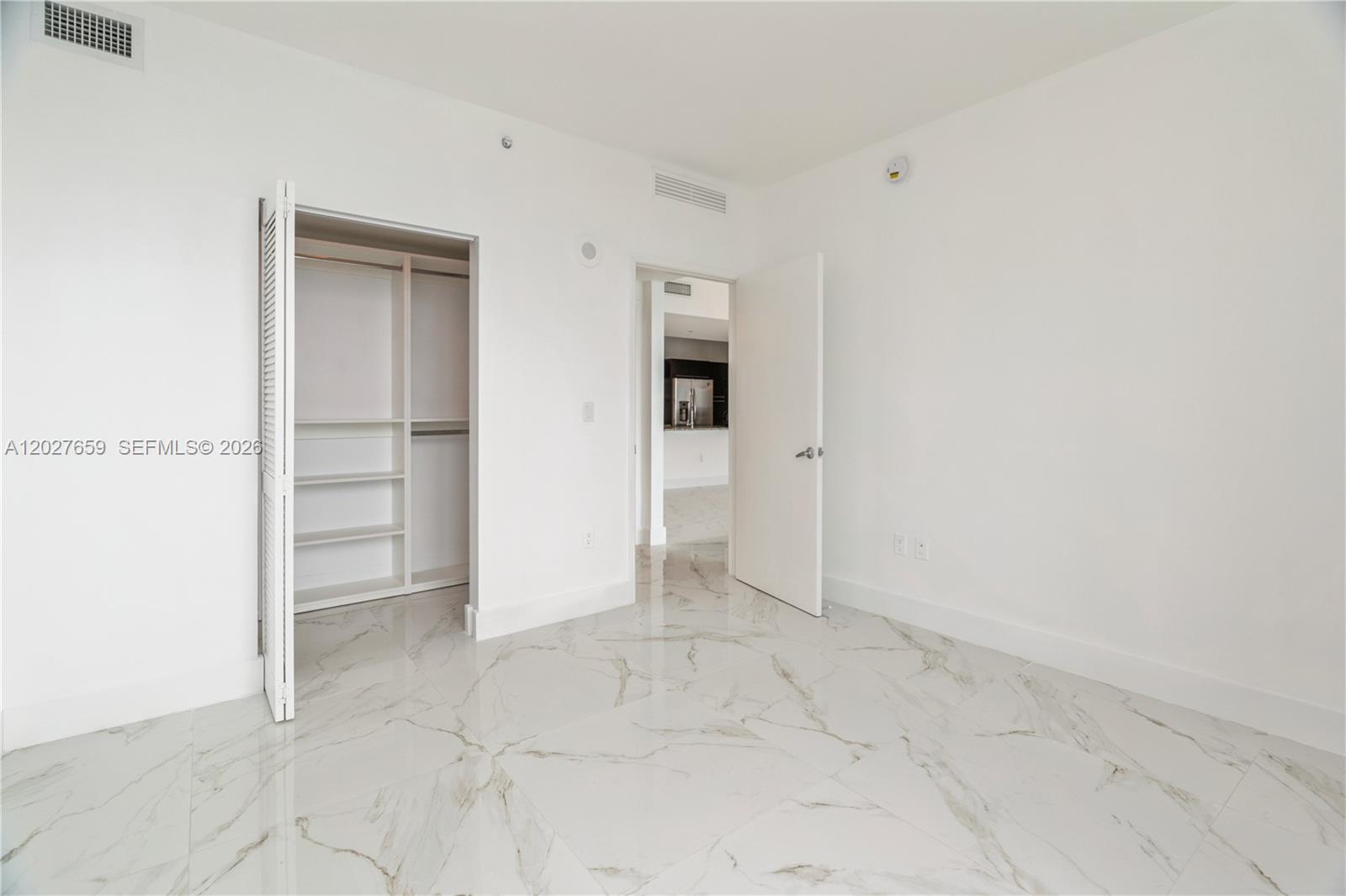 951 Brickell Ave #3706 Miami, FL 33131