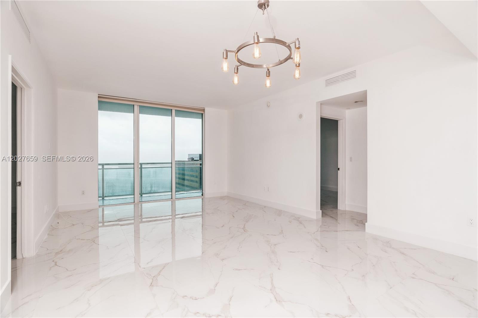 951 Brickell Ave #3706 Miami, FL 33131